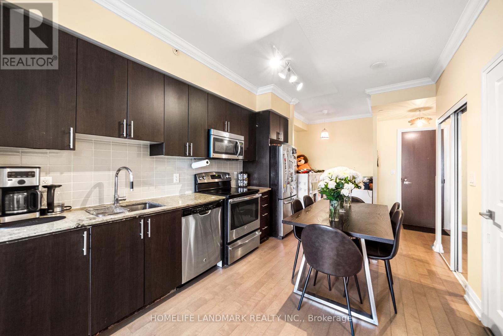#506 7171 YONGE STREET - 10