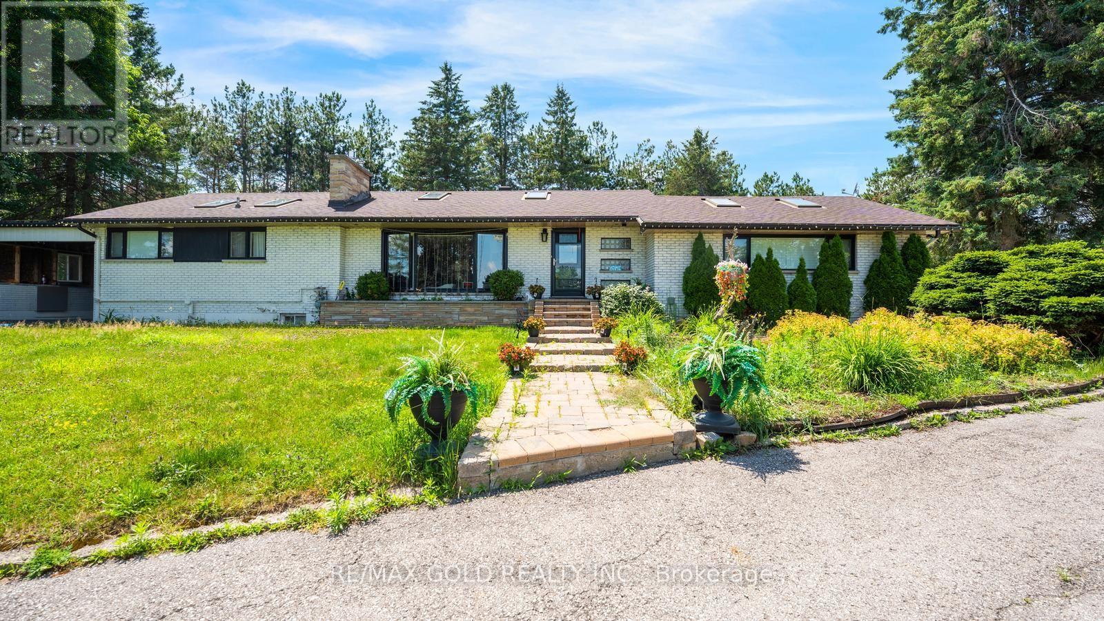 4680 PENETANGUISHENE ROAD - 1