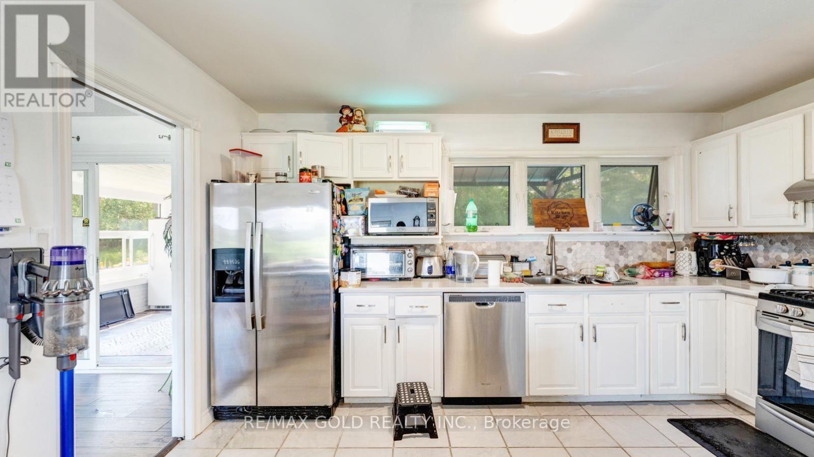 4680 PENETANGUISHENE ROAD - 14