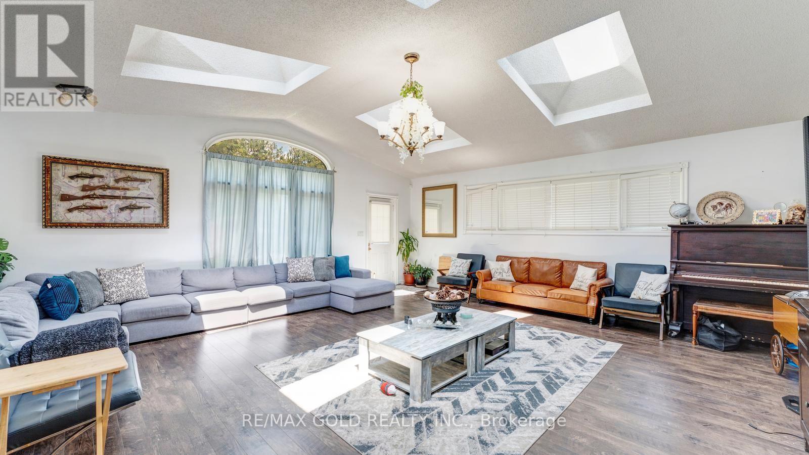 4680 PENETANGUISHENE ROAD - 19