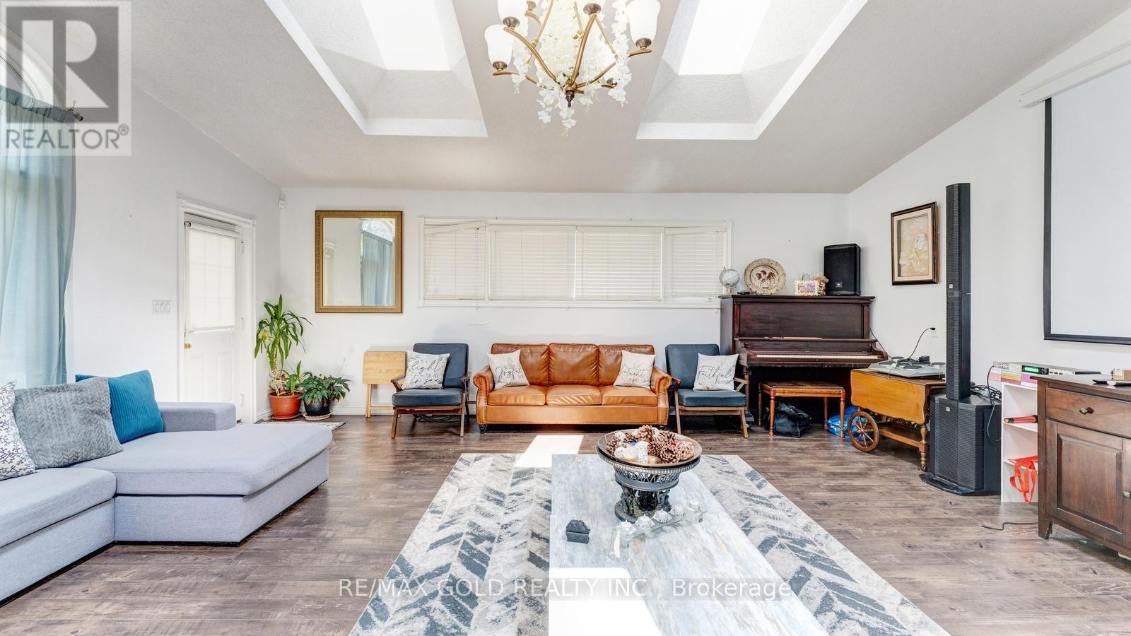 4680 PENETANGUISHENE ROAD - 20