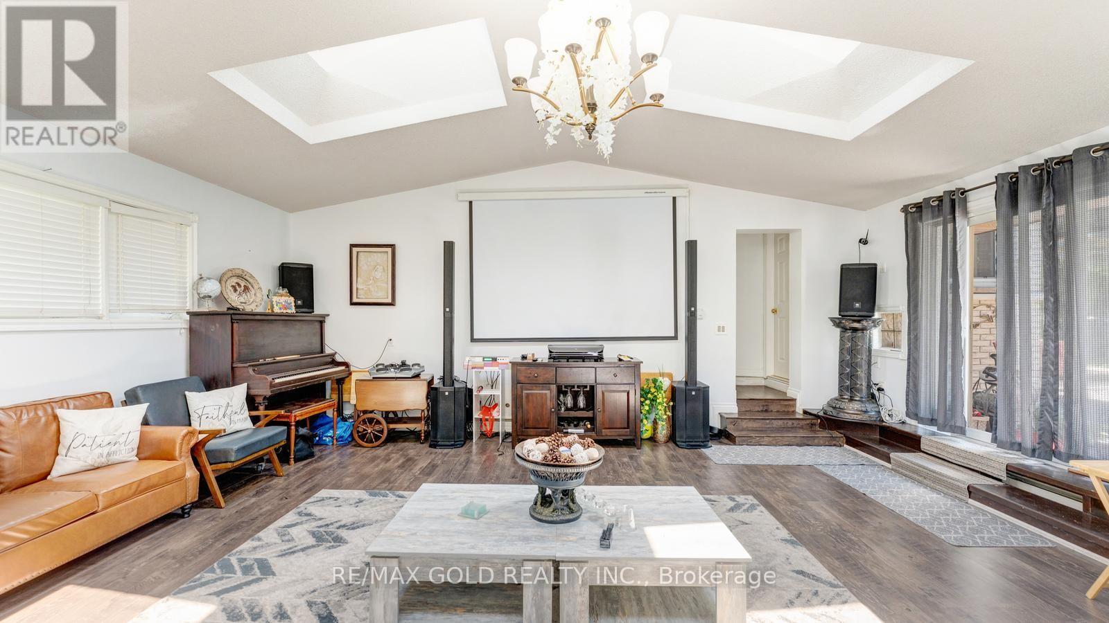4680 PENETANGUISHENE ROAD - 21