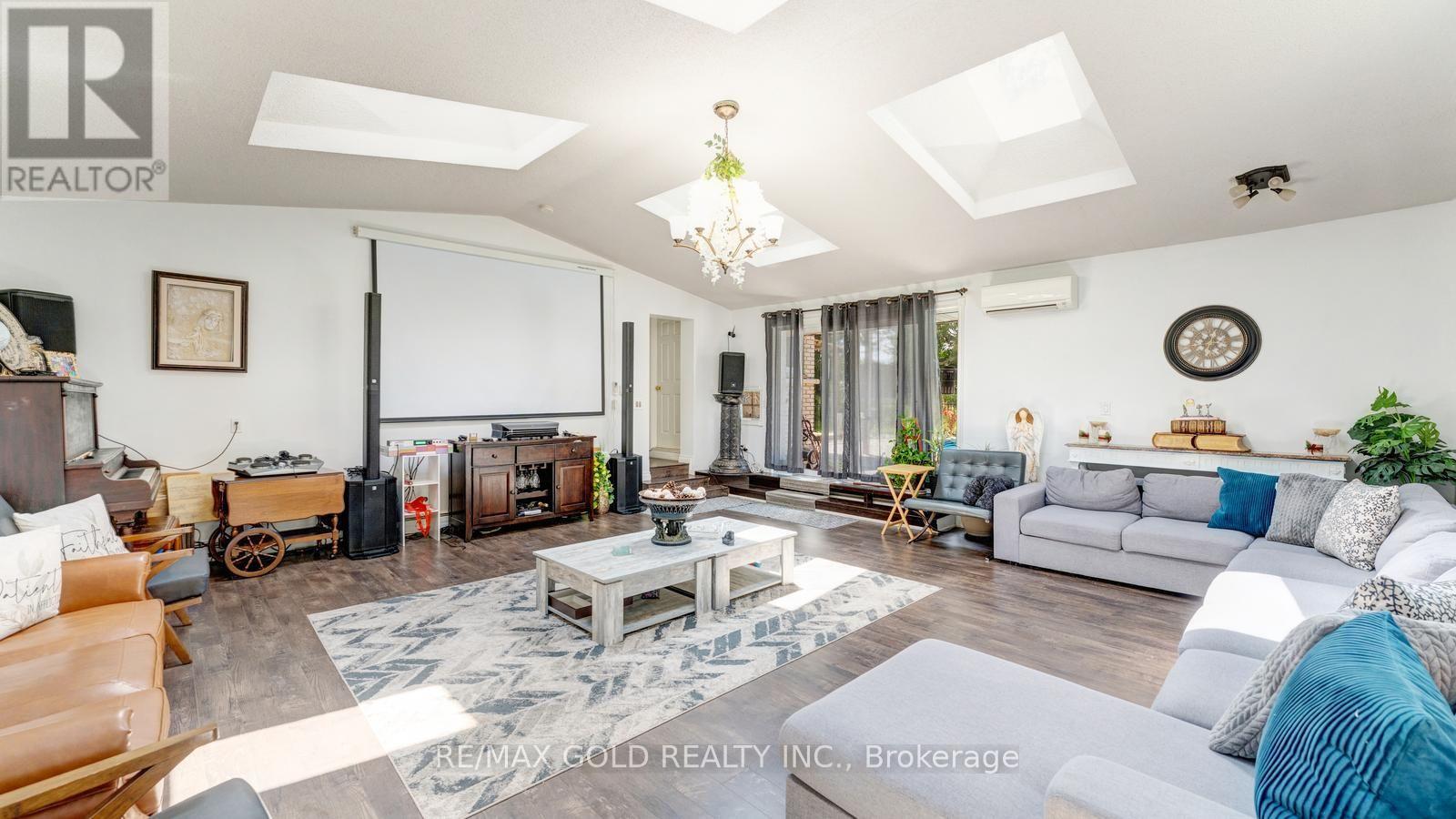 4680 PENETANGUISHENE ROAD - 22