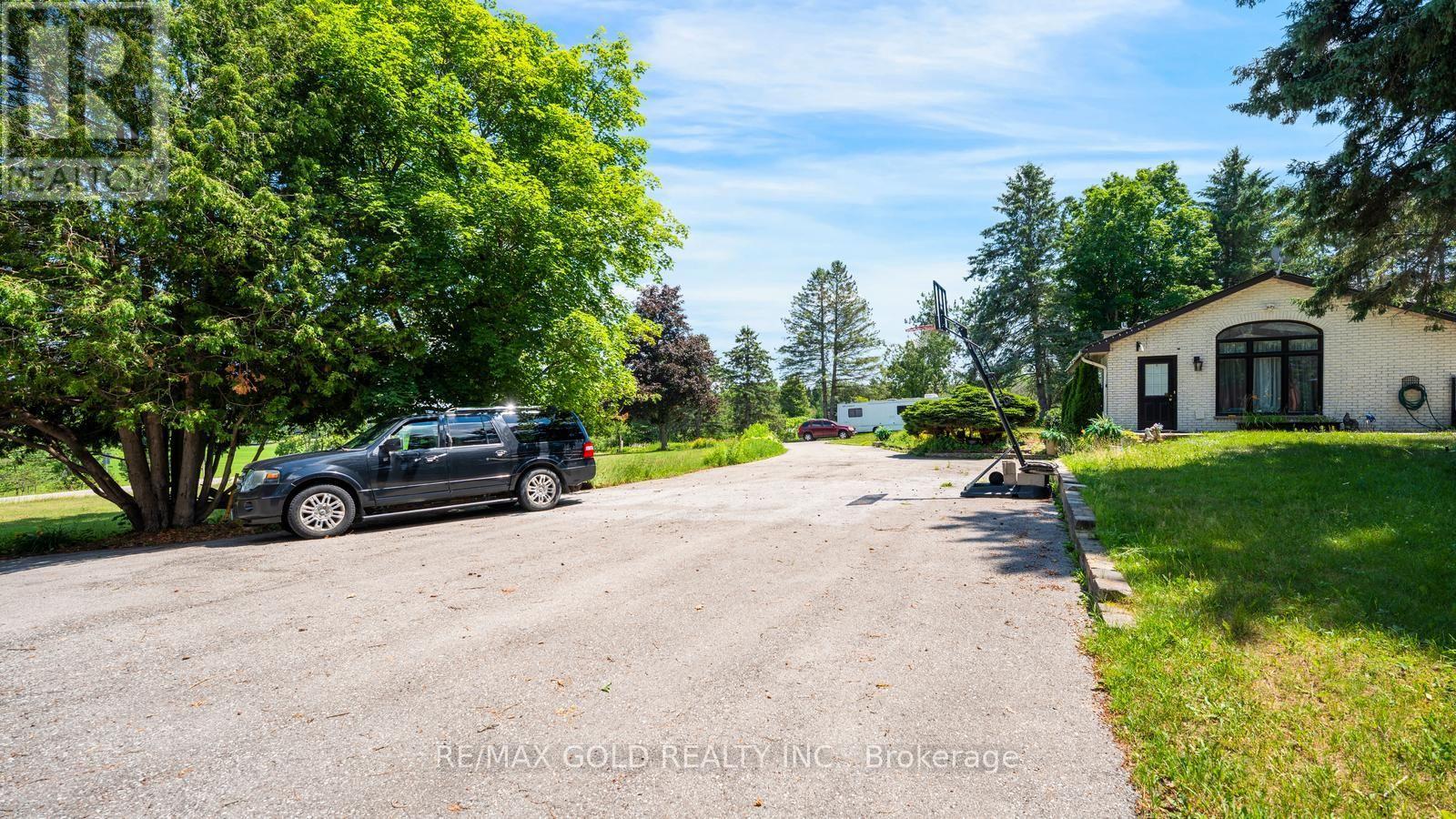 4680 PENETANGUISHENE ROAD - 4