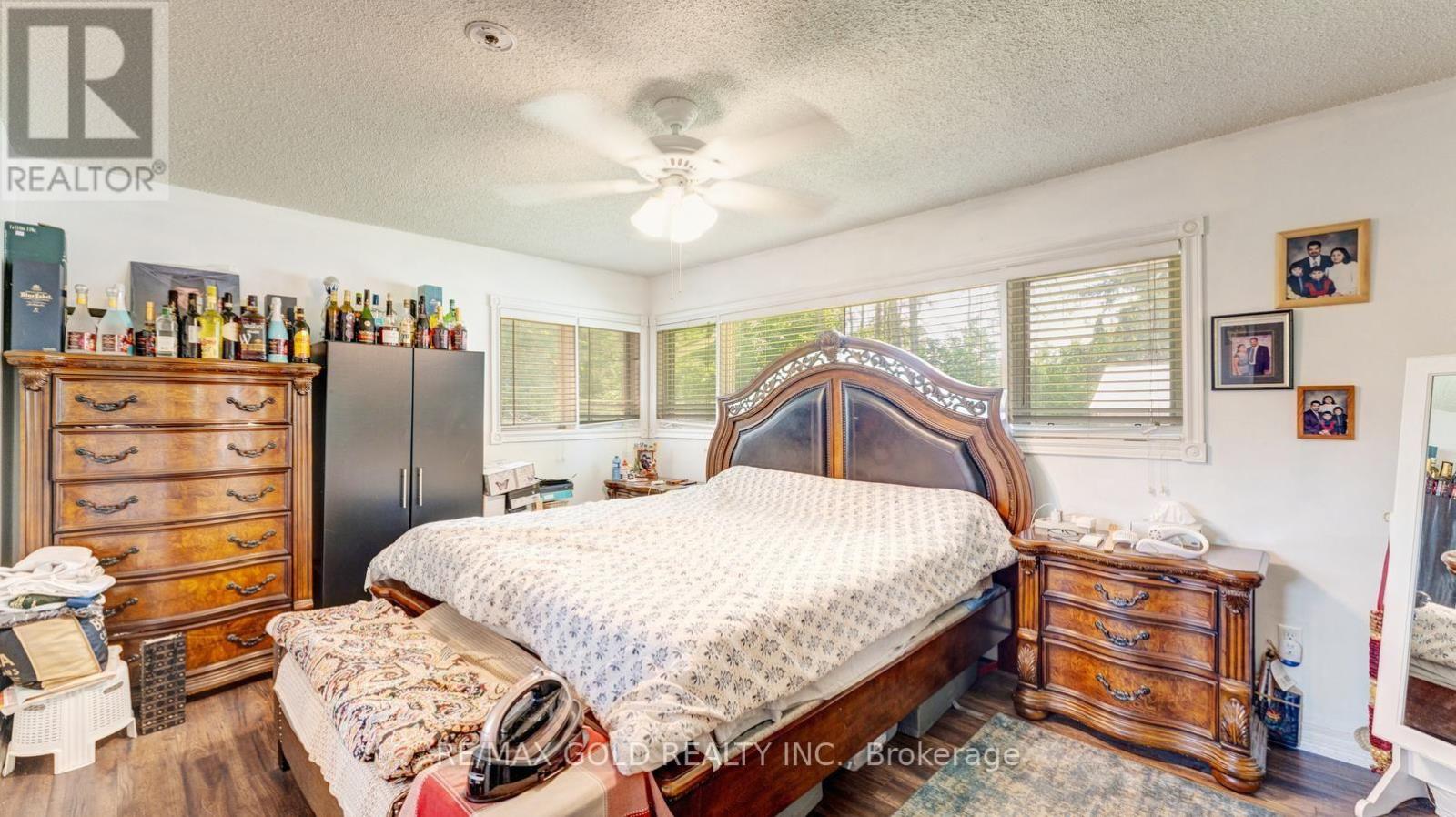 4680 PENETANGUISHENE ROAD - 41