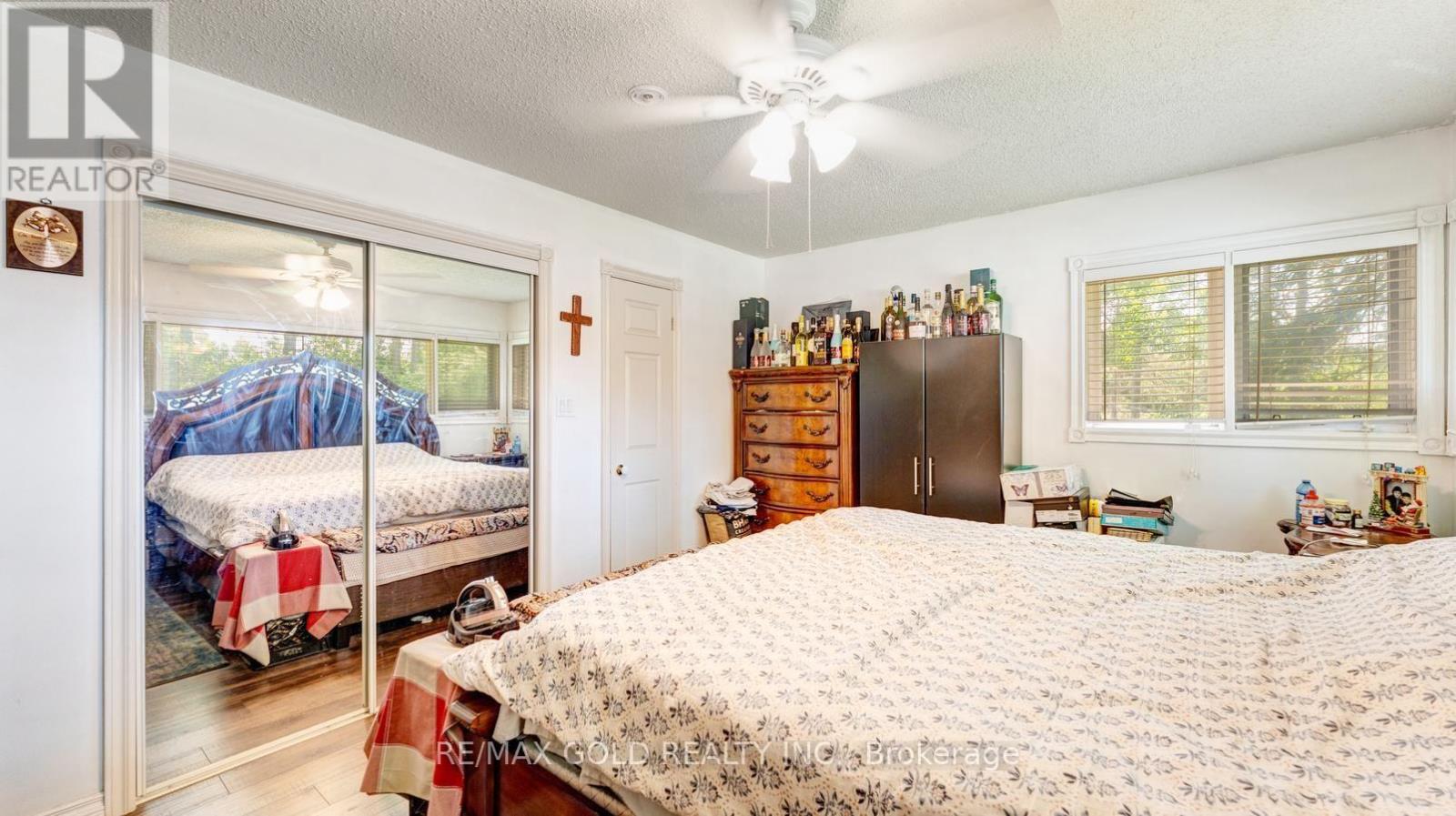 4680 PENETANGUISHENE ROAD - 43