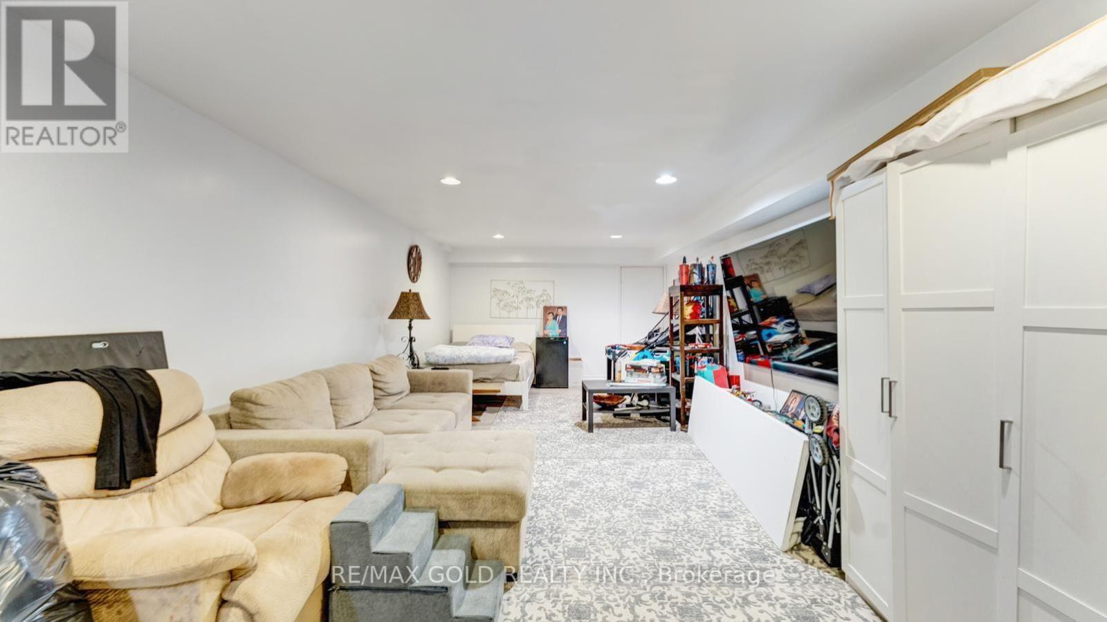 4680 PENETANGUISHENE ROAD - 45