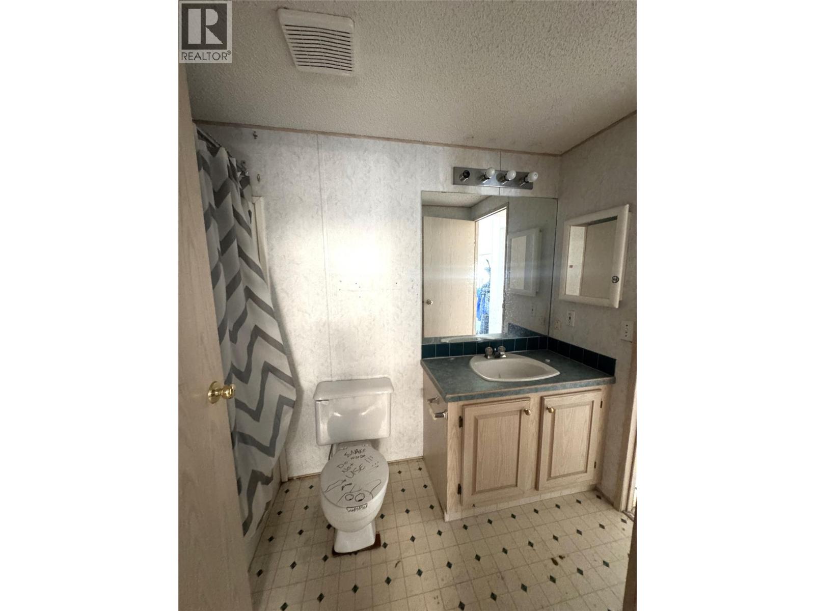 261 + 297 Jones Way Road - 30