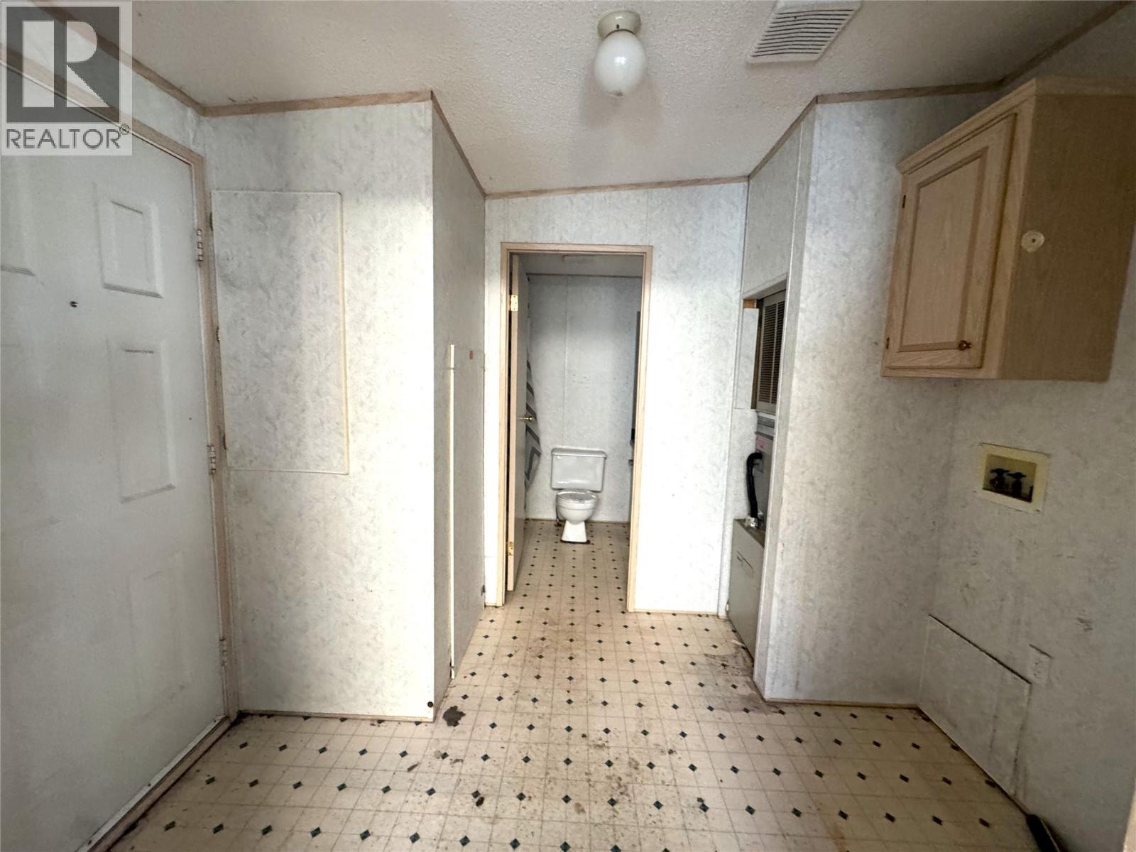 261 + 297 Jones Way Road - 28