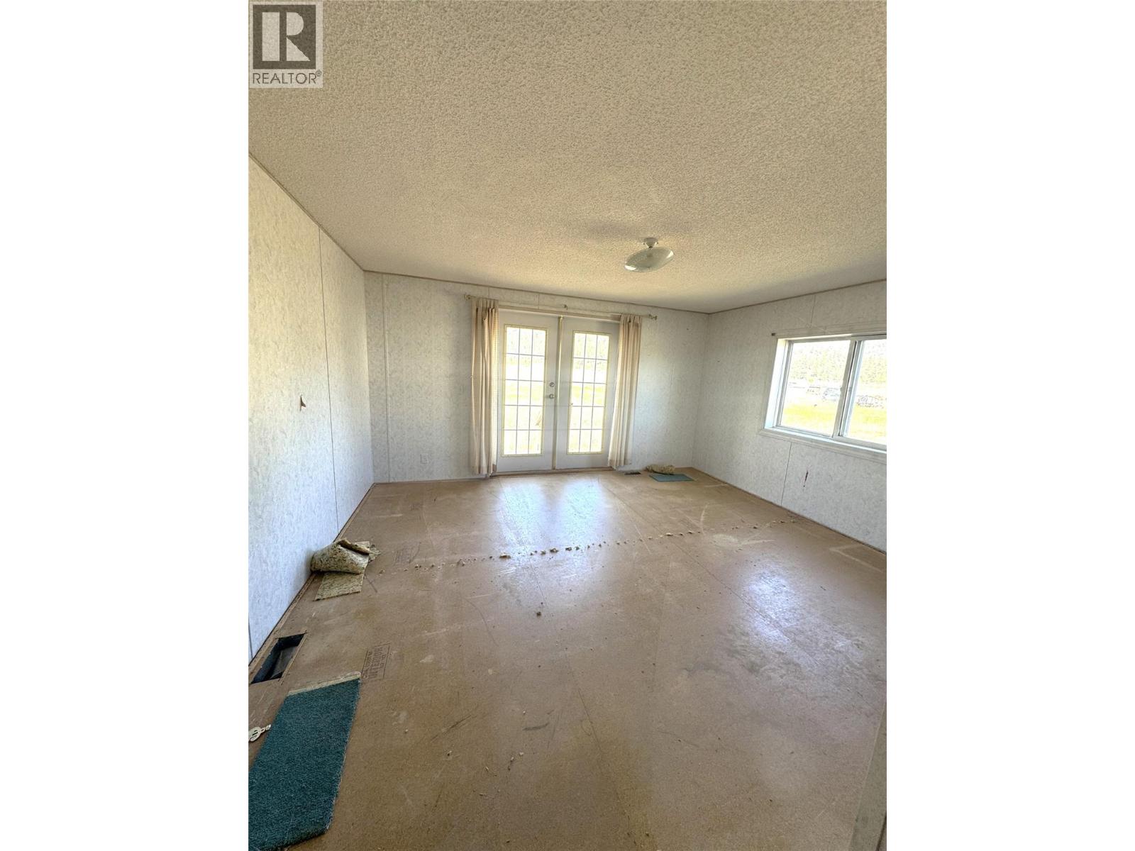 261 + 297 Jones Way Road - 33