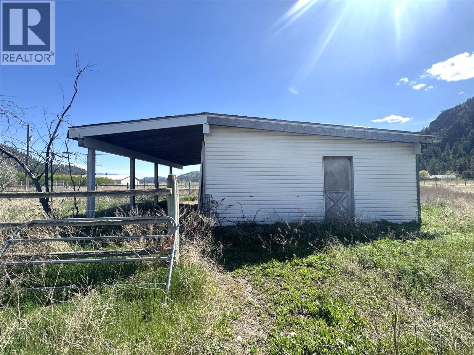 261 + 297 Jones Way Road - 46