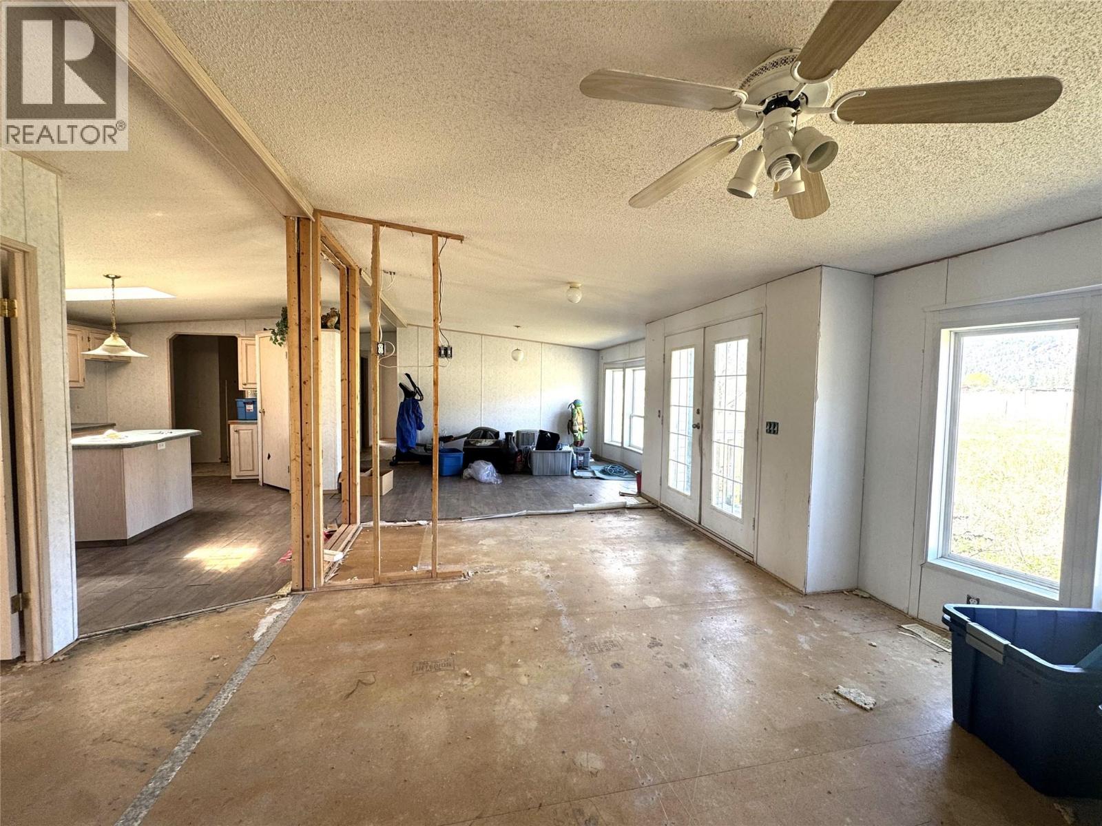 261 + 297 Jones Way Road - 27