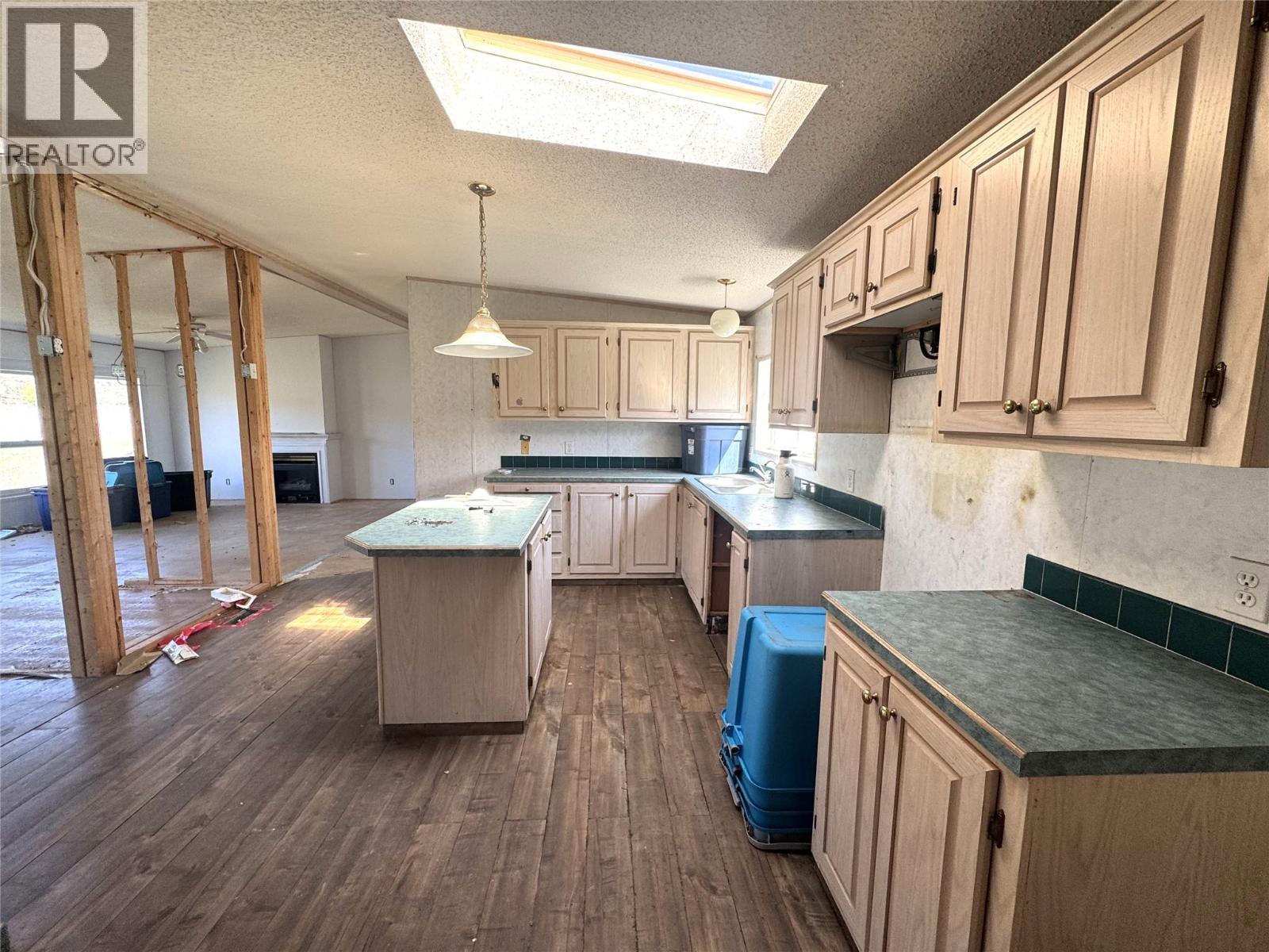 261 + 297 Jones Way Road - 21