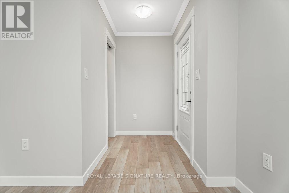 18 BRIAR WOOD PLACE - 23