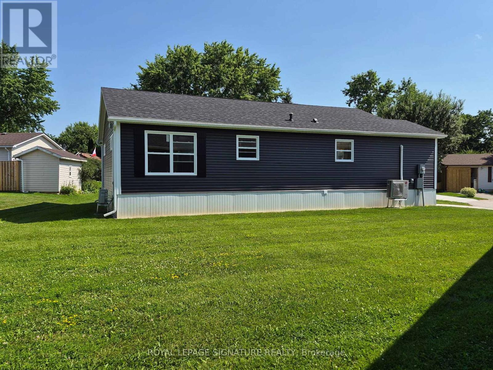 18 BRIAR WOOD PLACE - 5
