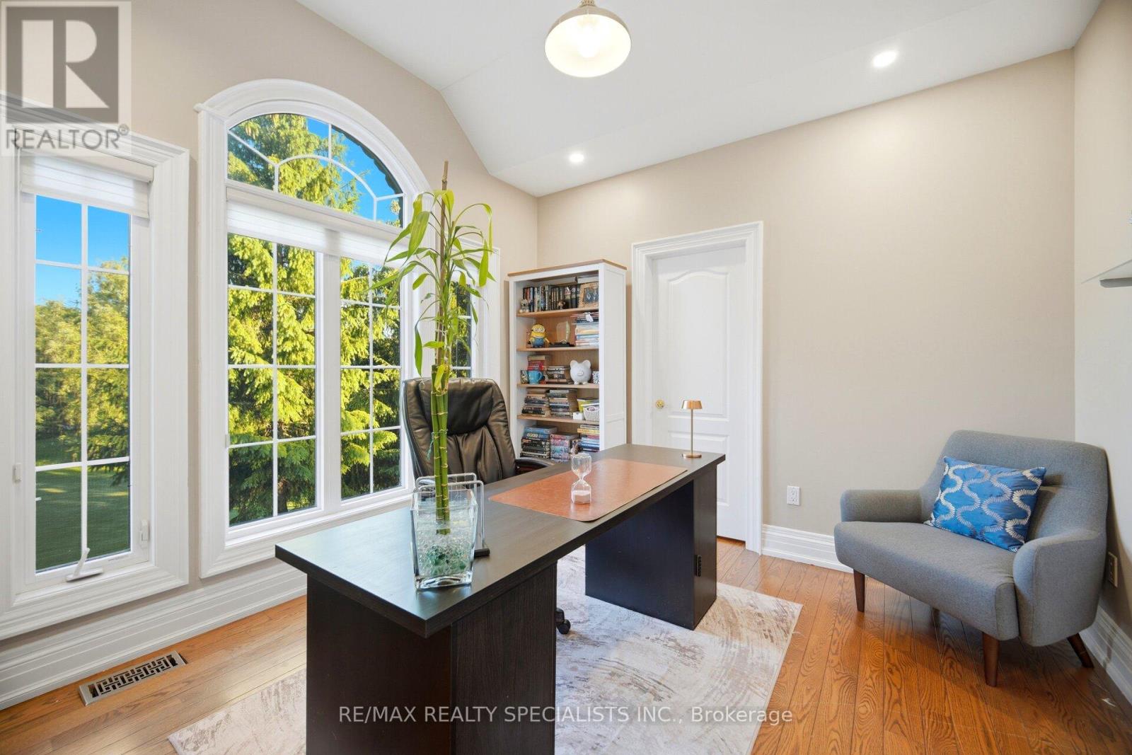 10 VALLEY HILL DRIVE - 27