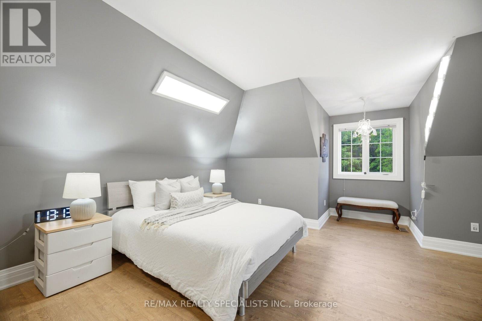 10 VALLEY HILL DRIVE - 31