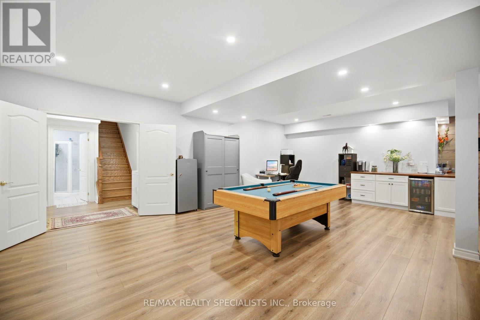 10 VALLEY HILL DRIVE - 33