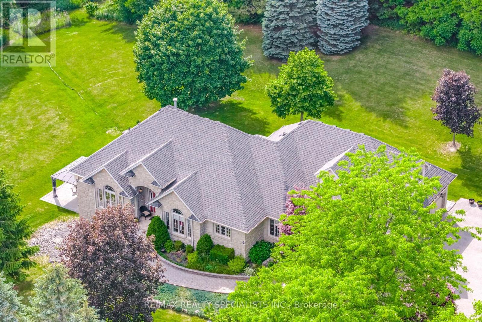 10 VALLEY HILL DRIVE - 4