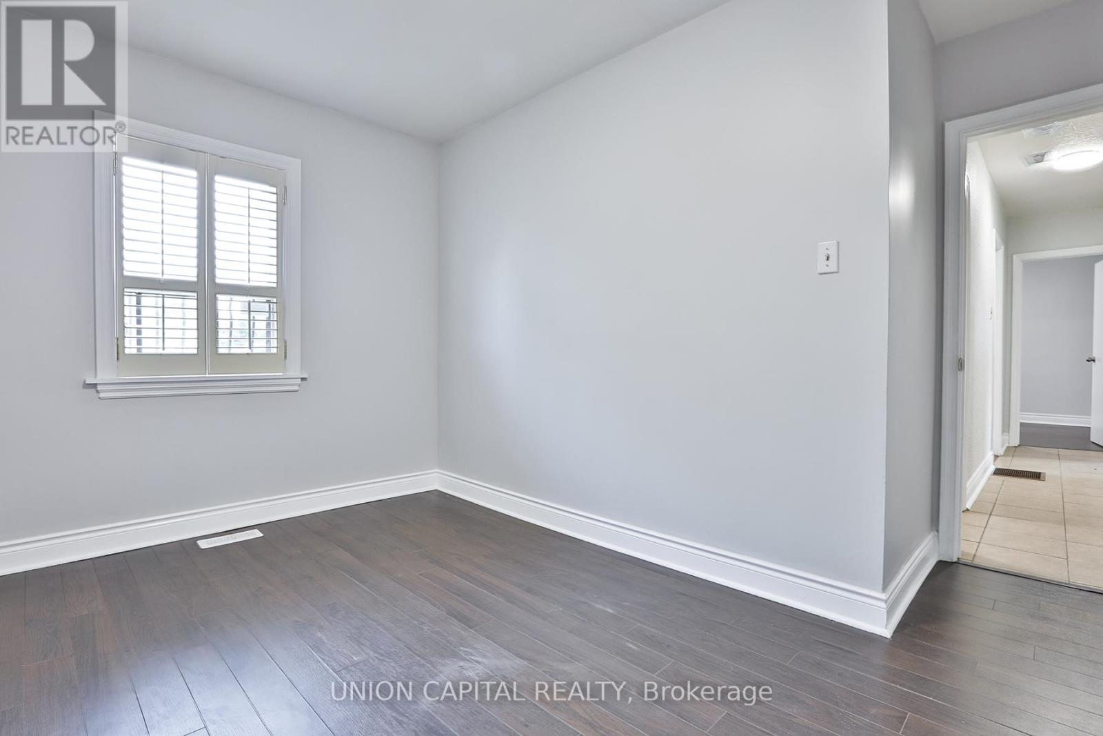38 CLAVER AVENUE - 12