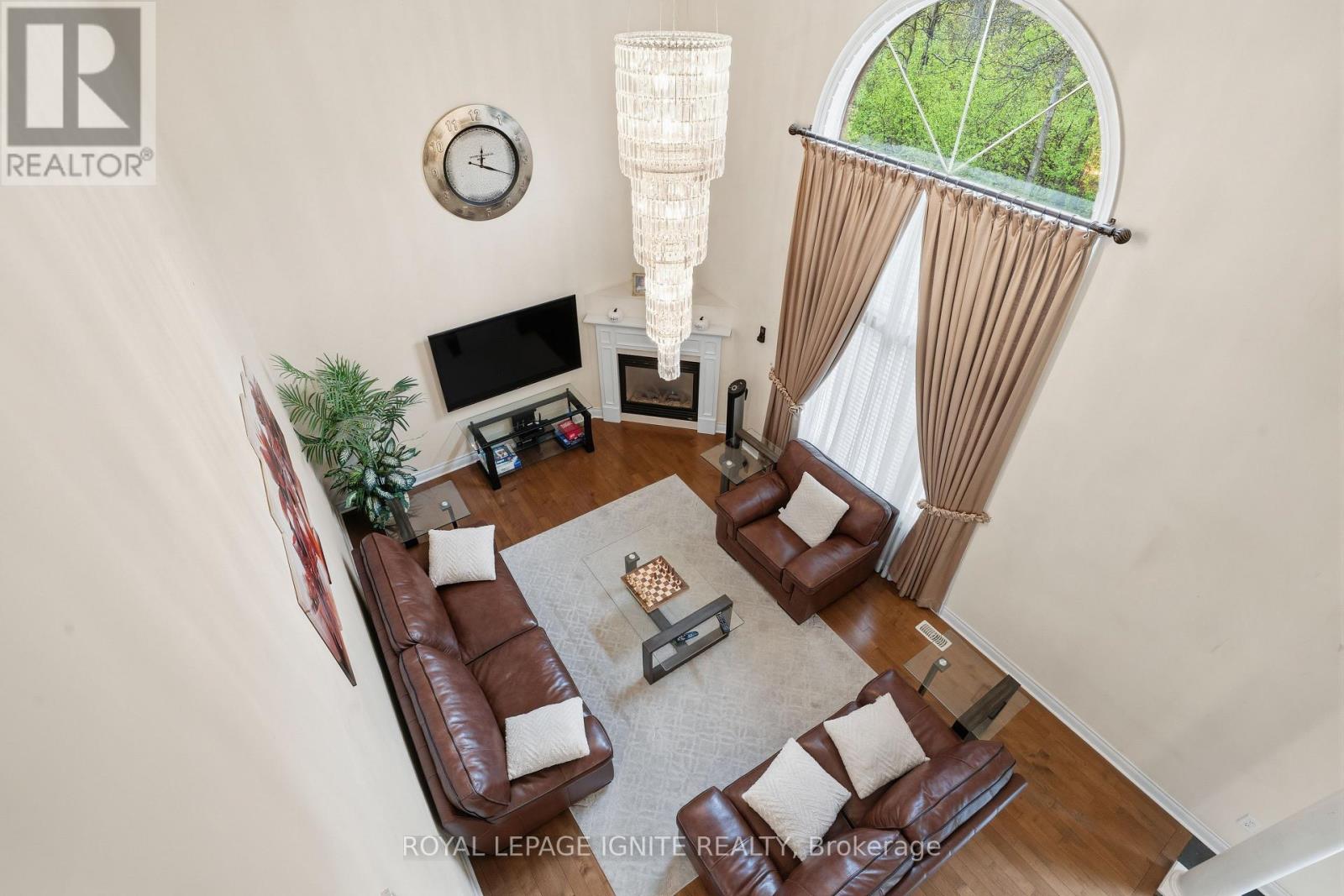 36 VALLEYRIDGE CRESCENT - 11