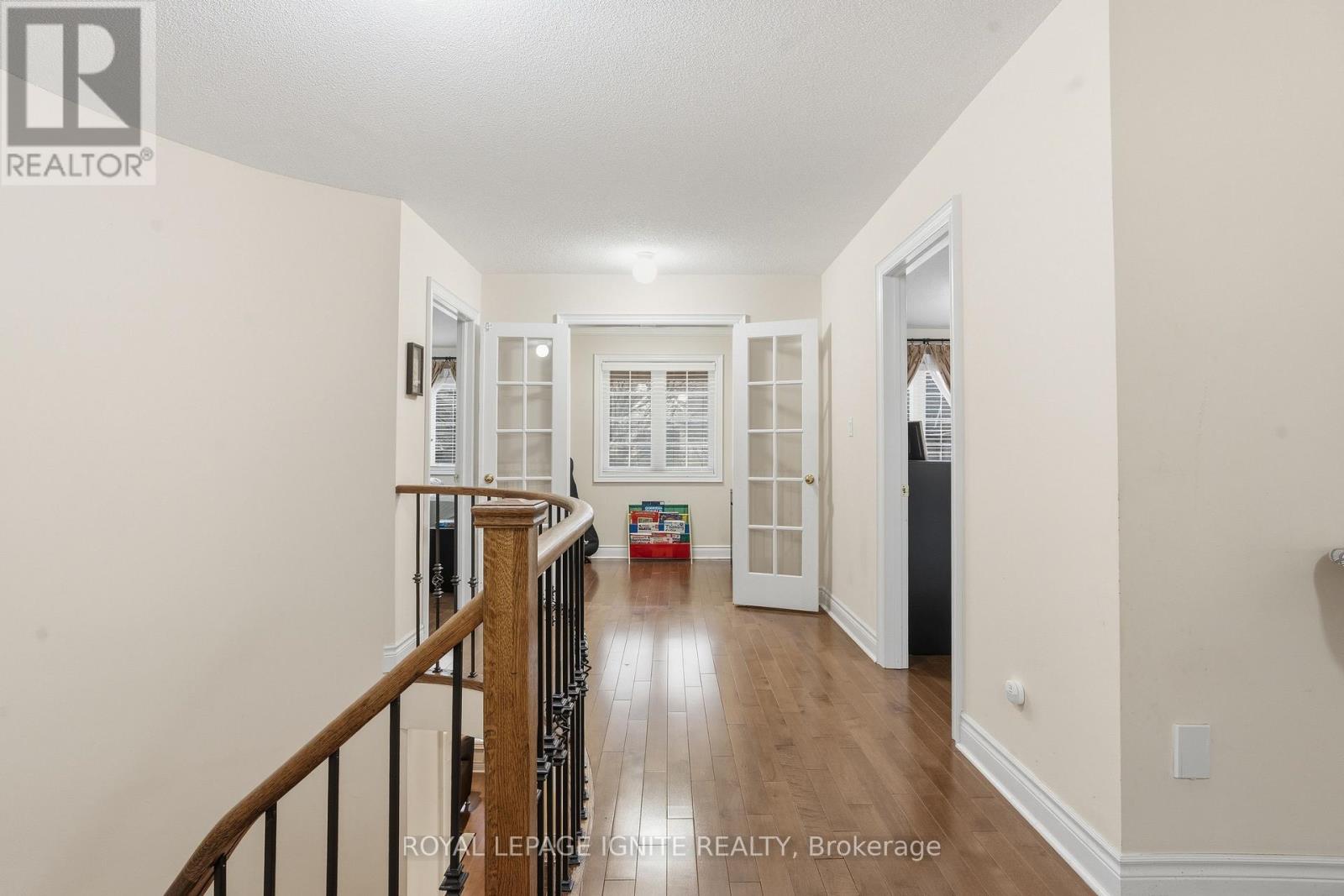 36 VALLEYRIDGE CRESCENT - 17