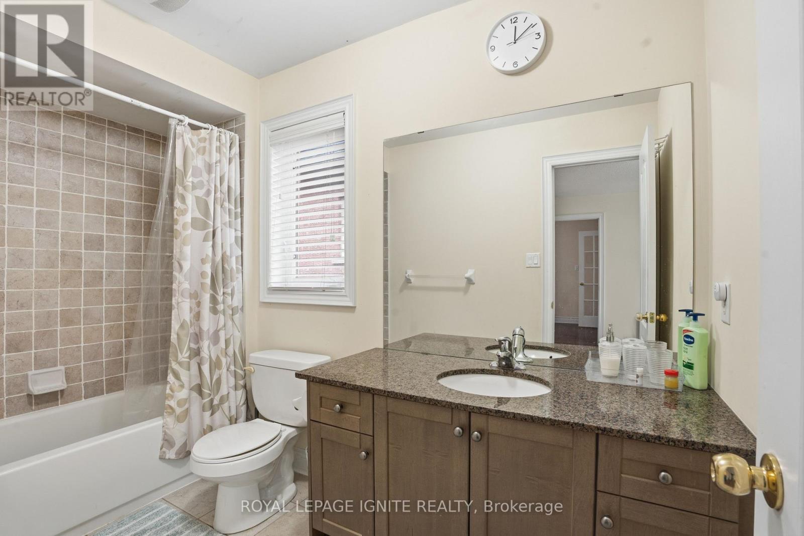 36 VALLEYRIDGE CRESCENT - 26