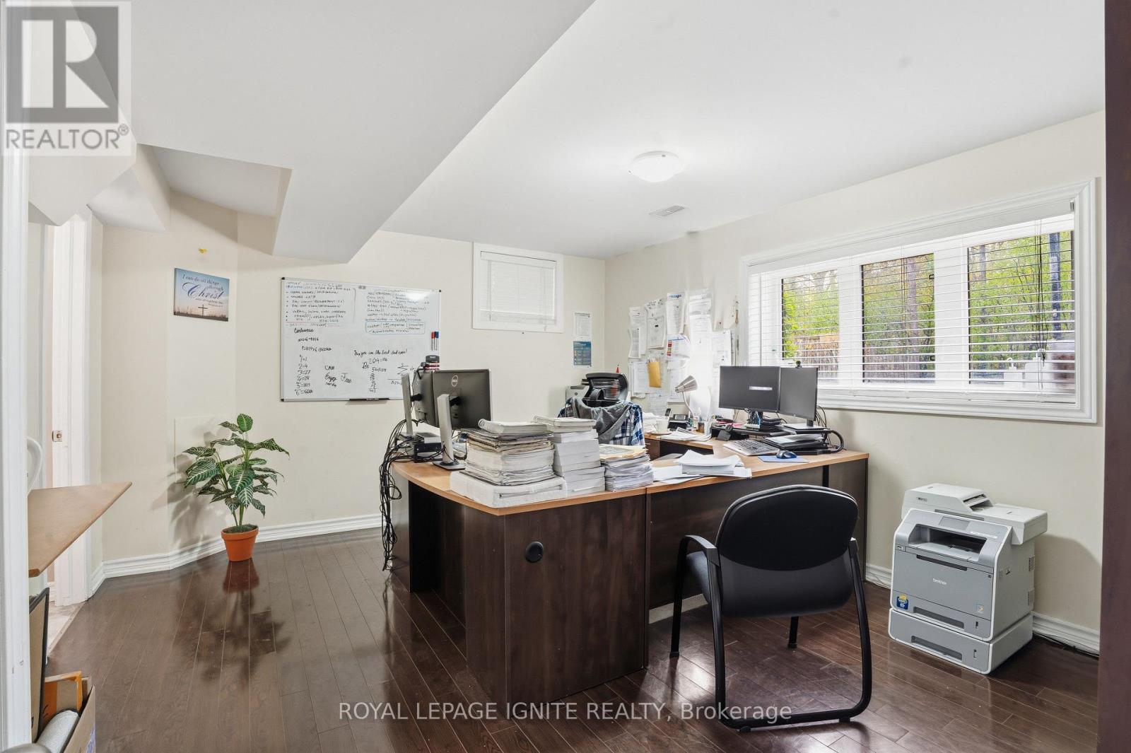 36 VALLEYRIDGE CRESCENT - 31
