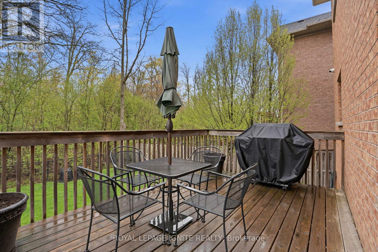 36 VALLEYRIDGE CRESCENT - 34