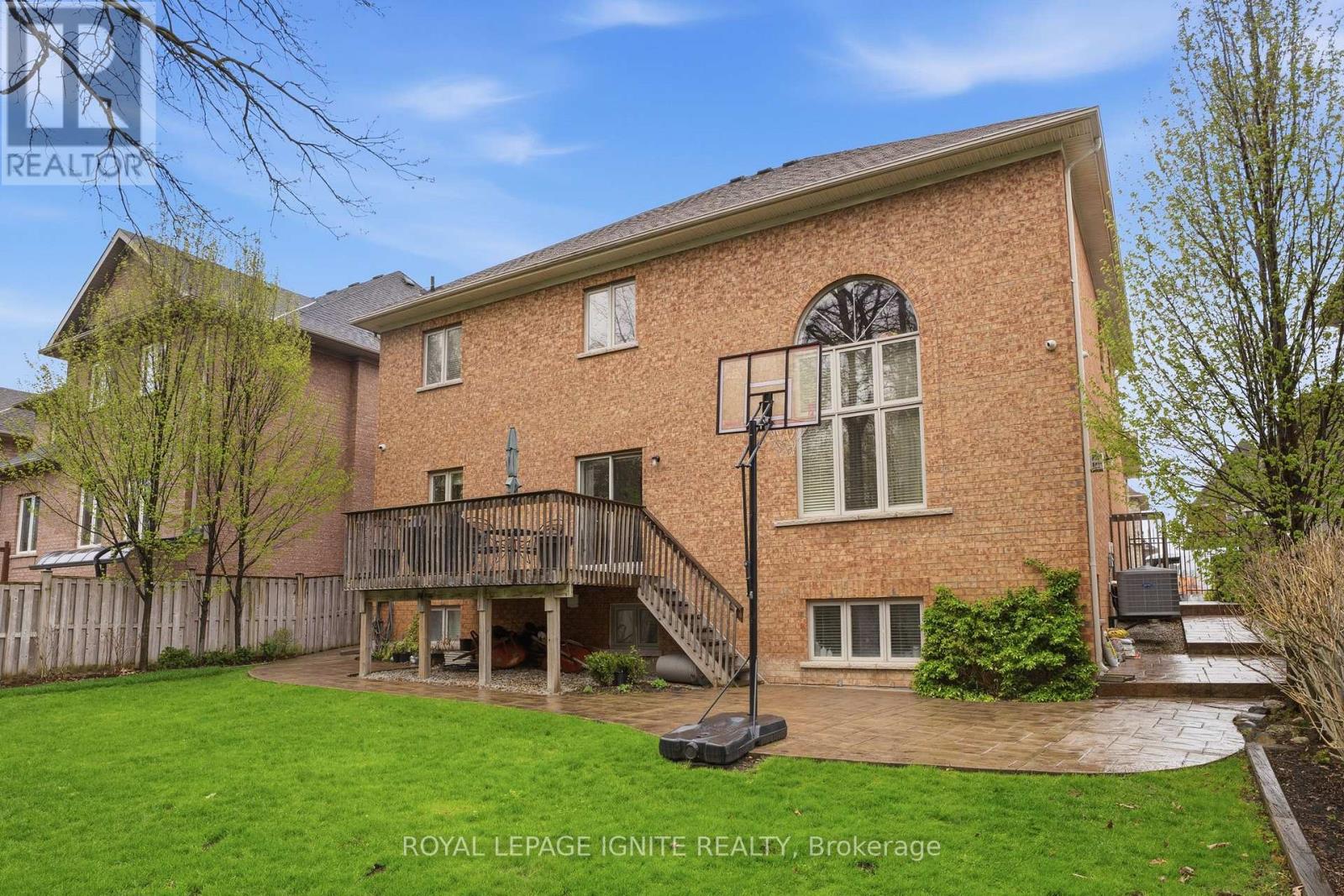 36 VALLEYRIDGE CRESCENT - 35