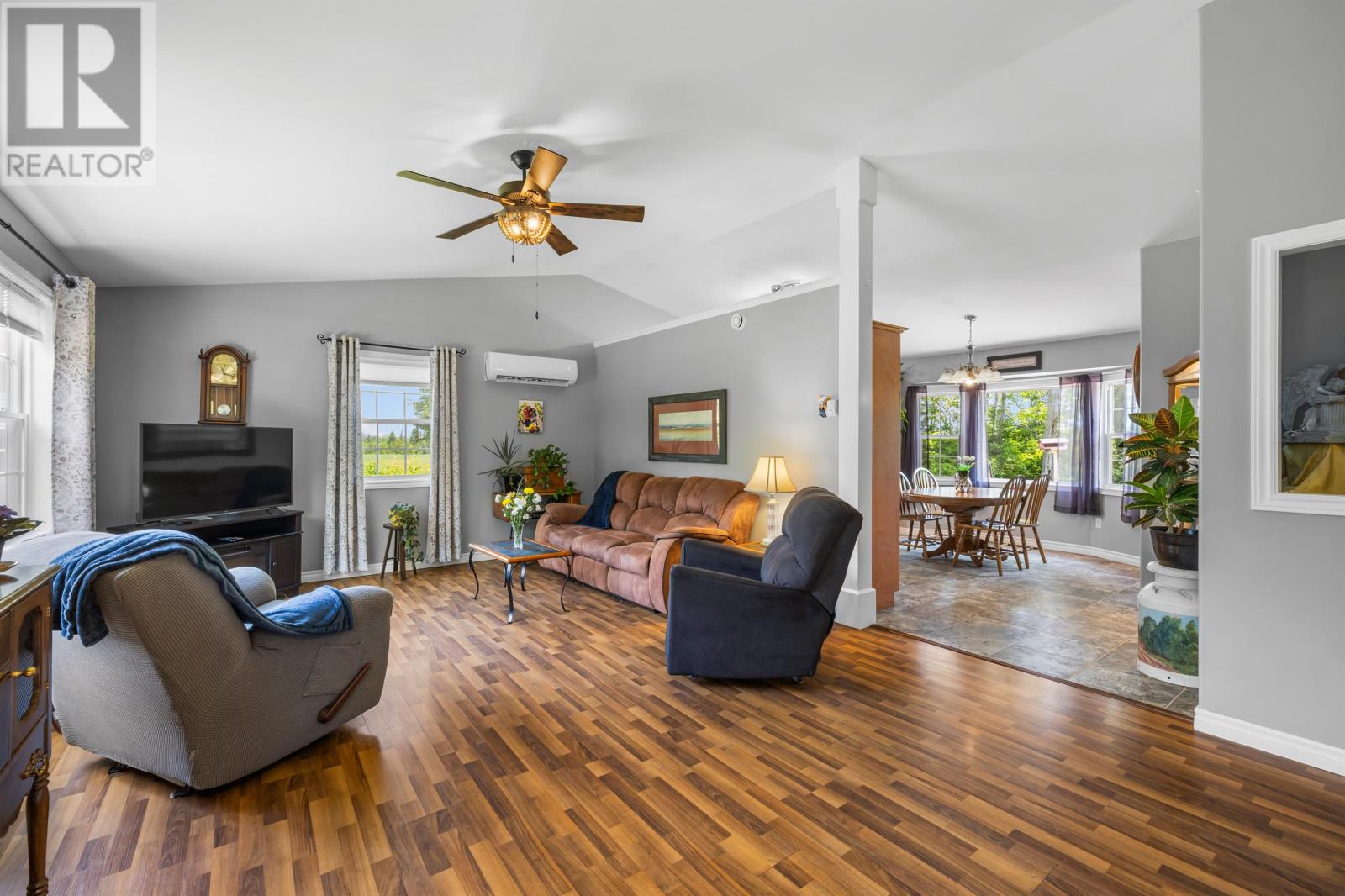 455 Drummond Road - 17