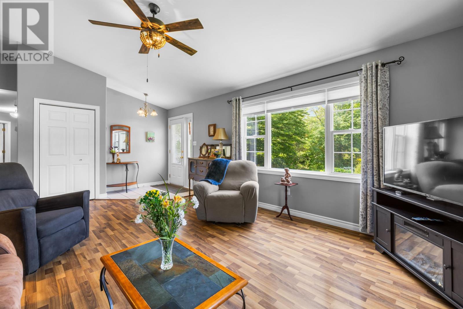 455 Drummond Road - 18