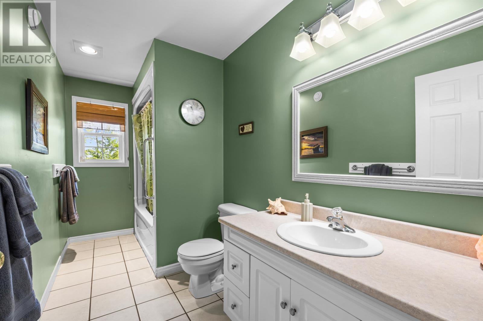 455 Drummond Road - 25
