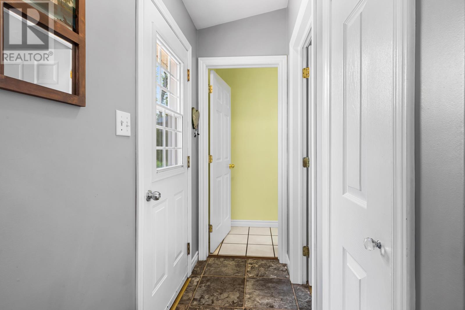 455 Drummond Road - 28