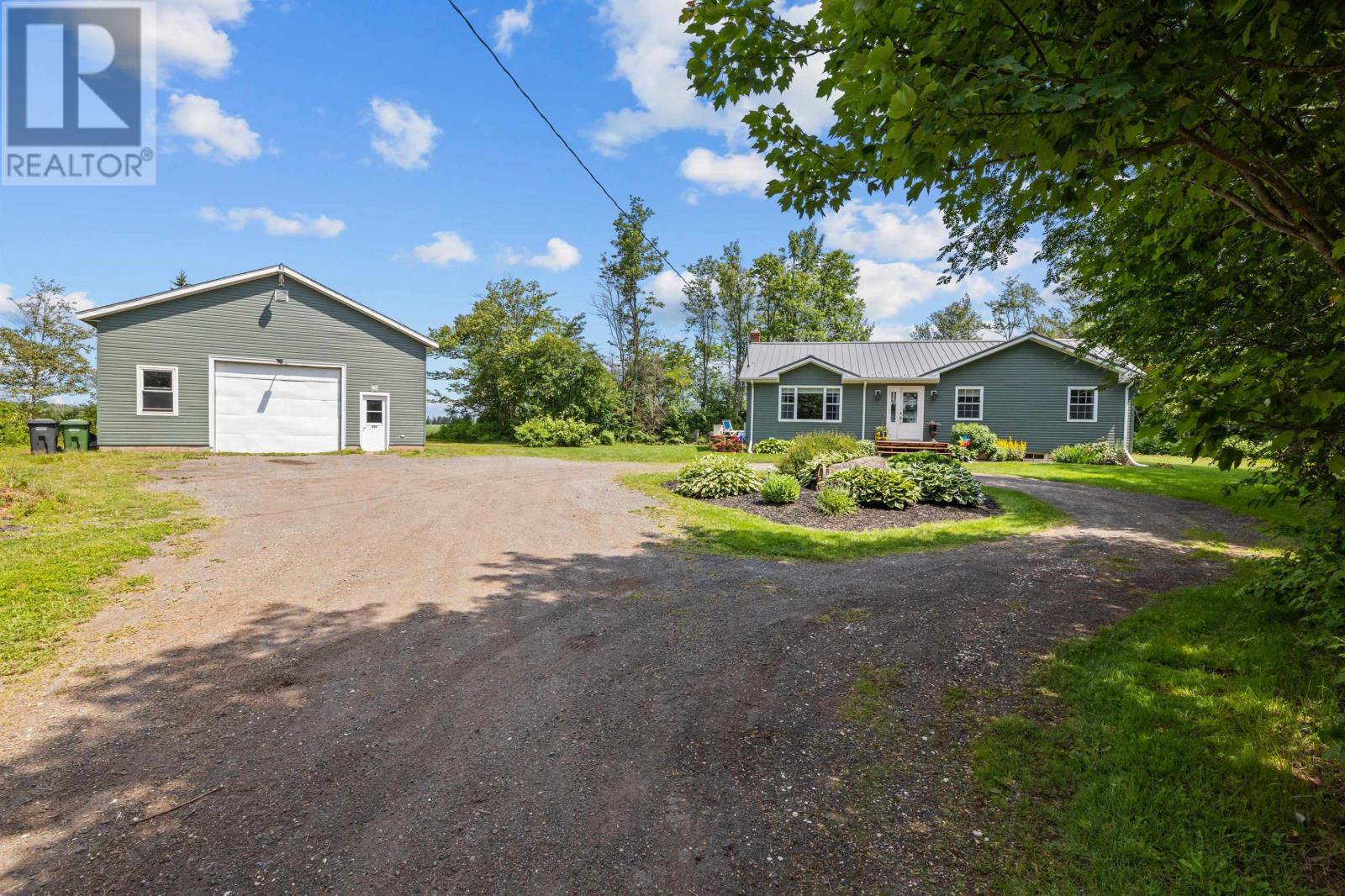 455 Drummond Road - 39