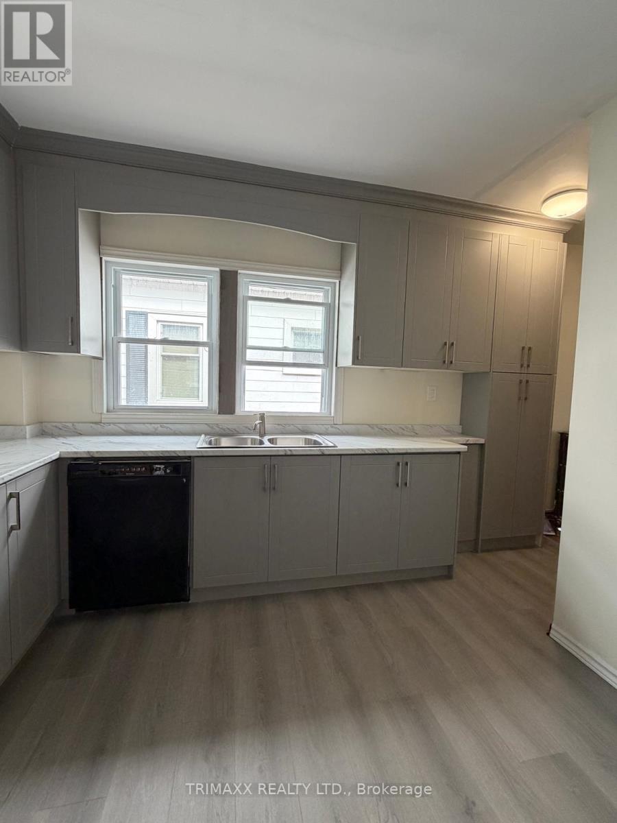 43 DACOTAH STREET - 13
