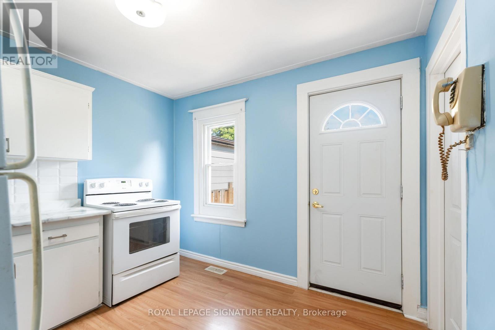 84 FREDERICK AVENUE - 15