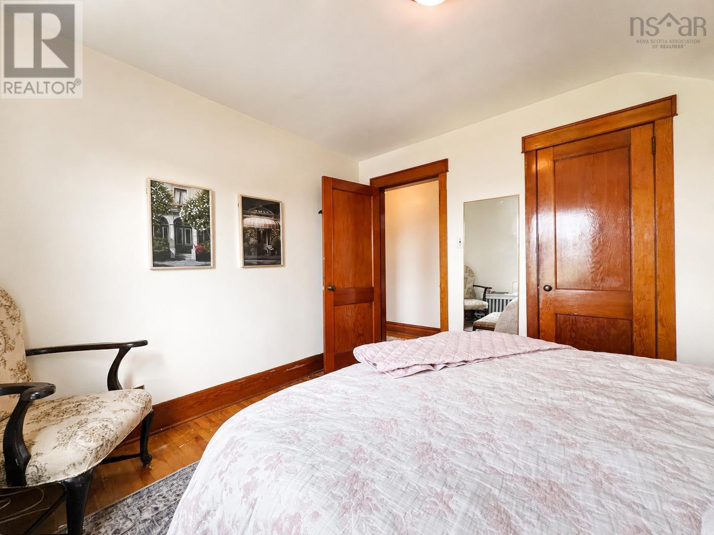308 St. Peters Road - 16