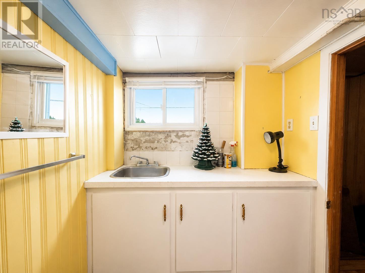 308 St. Peters Road - 23