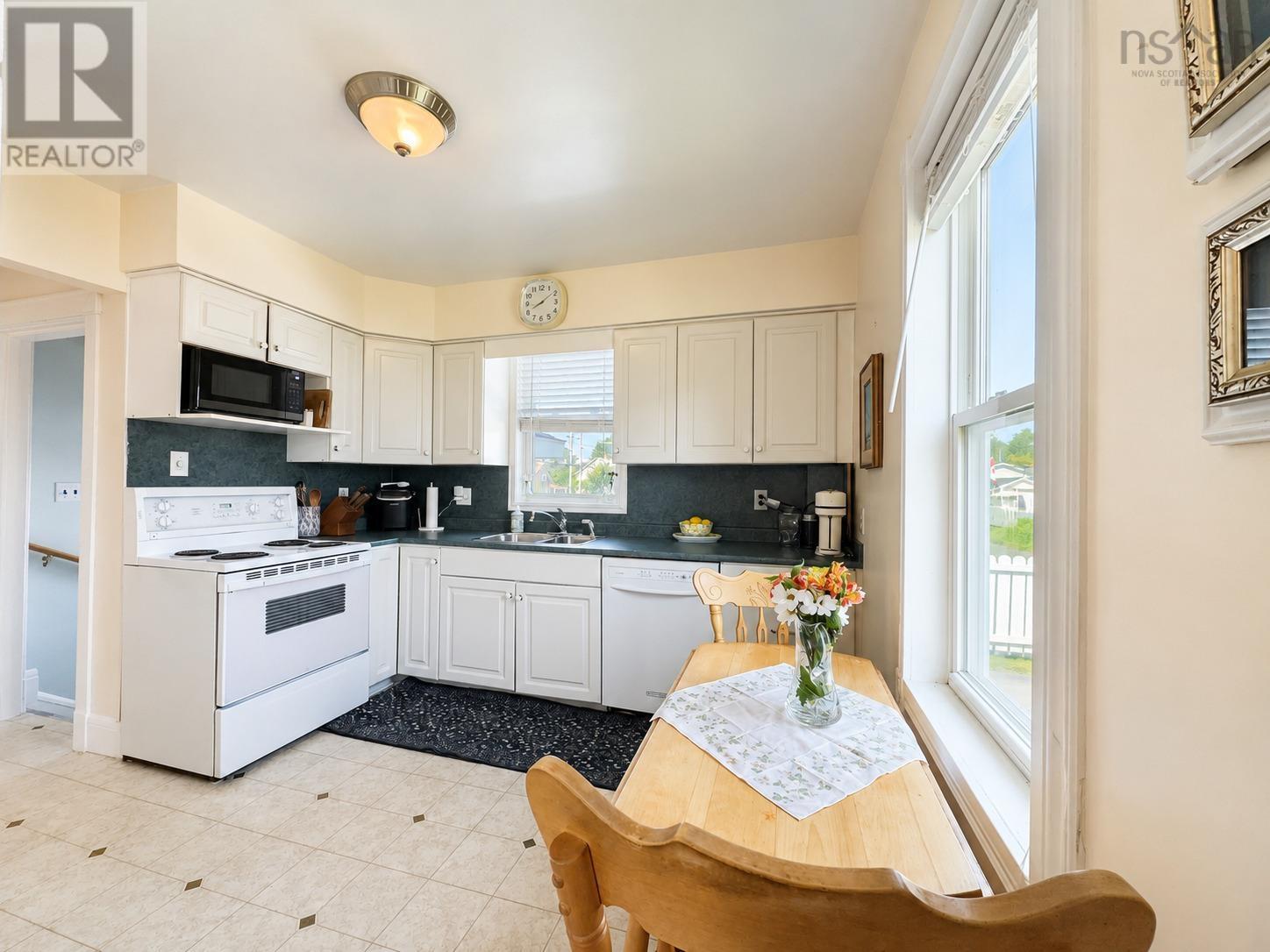 308 St. Peters Road - 8