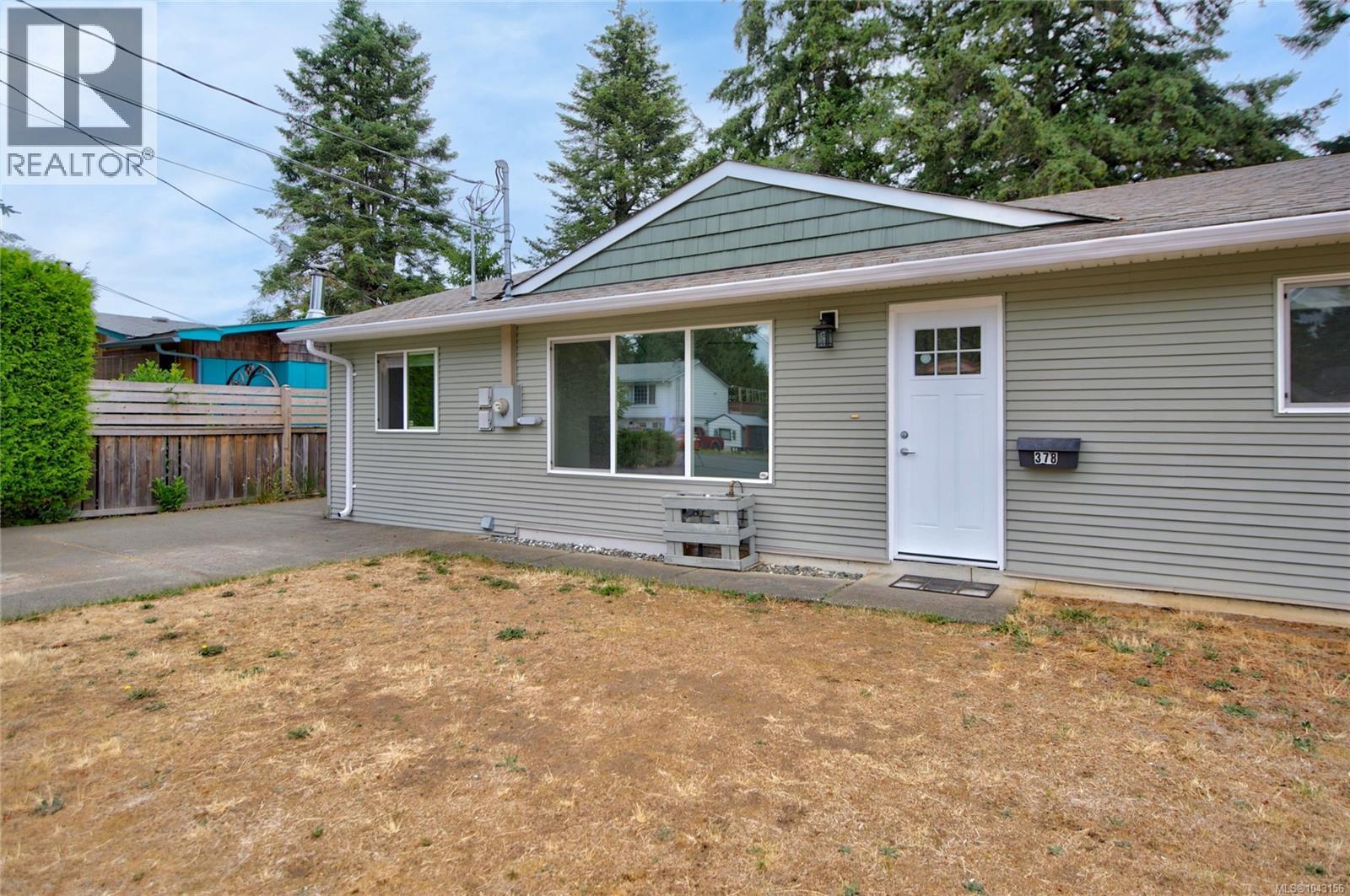 378 Denman St - 1