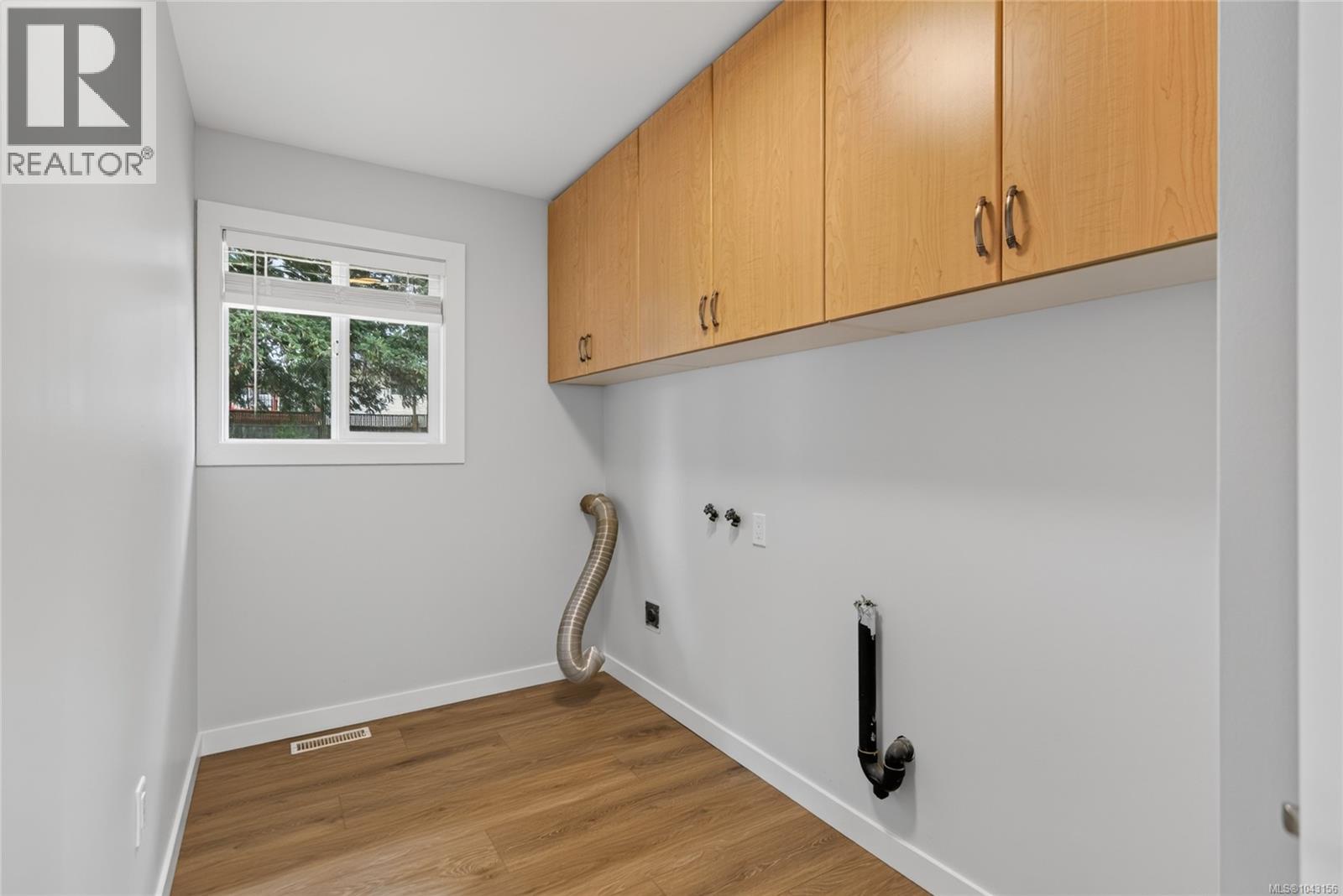 378 Denman St - 15