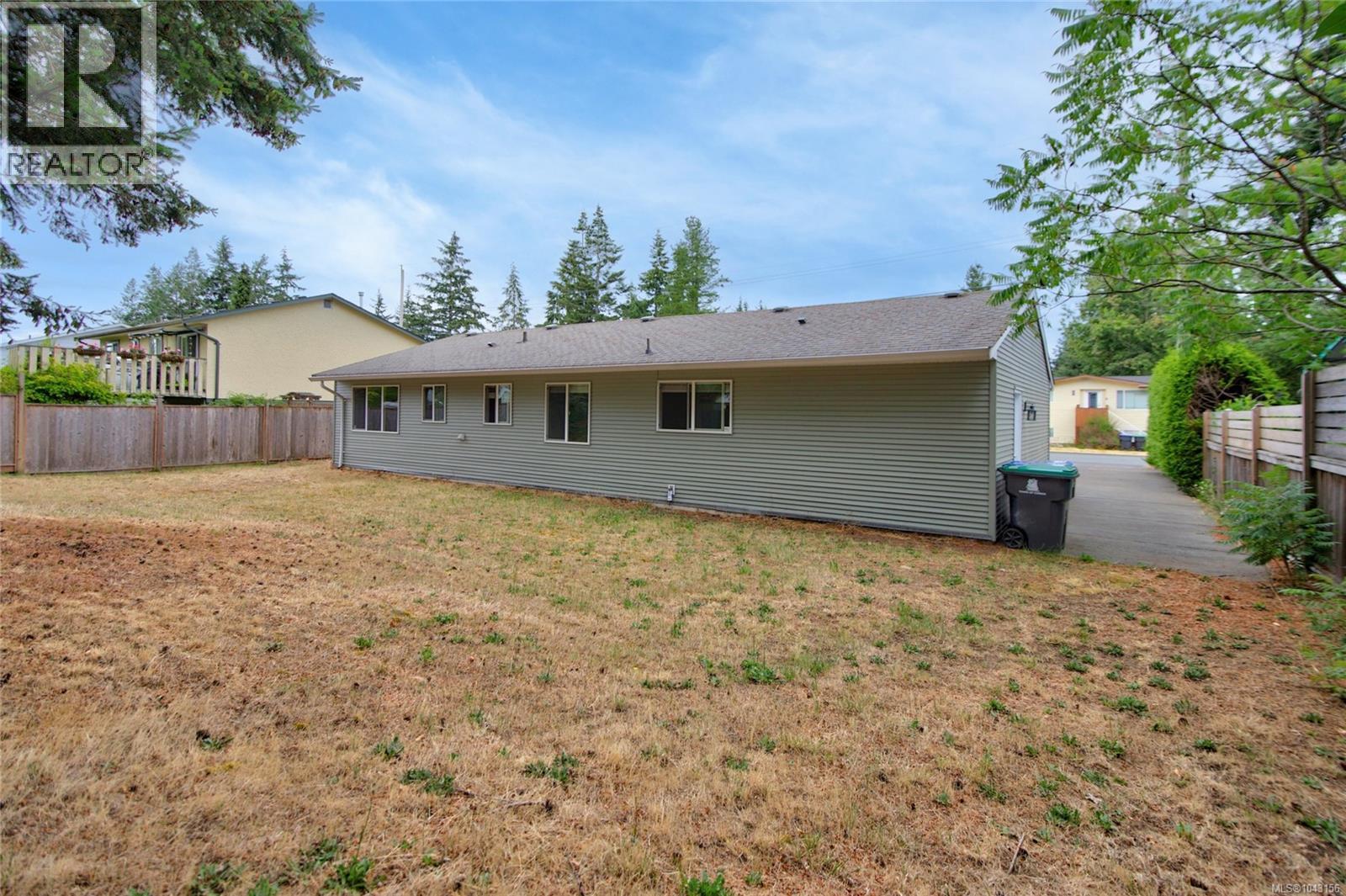 378 Denman St - 16