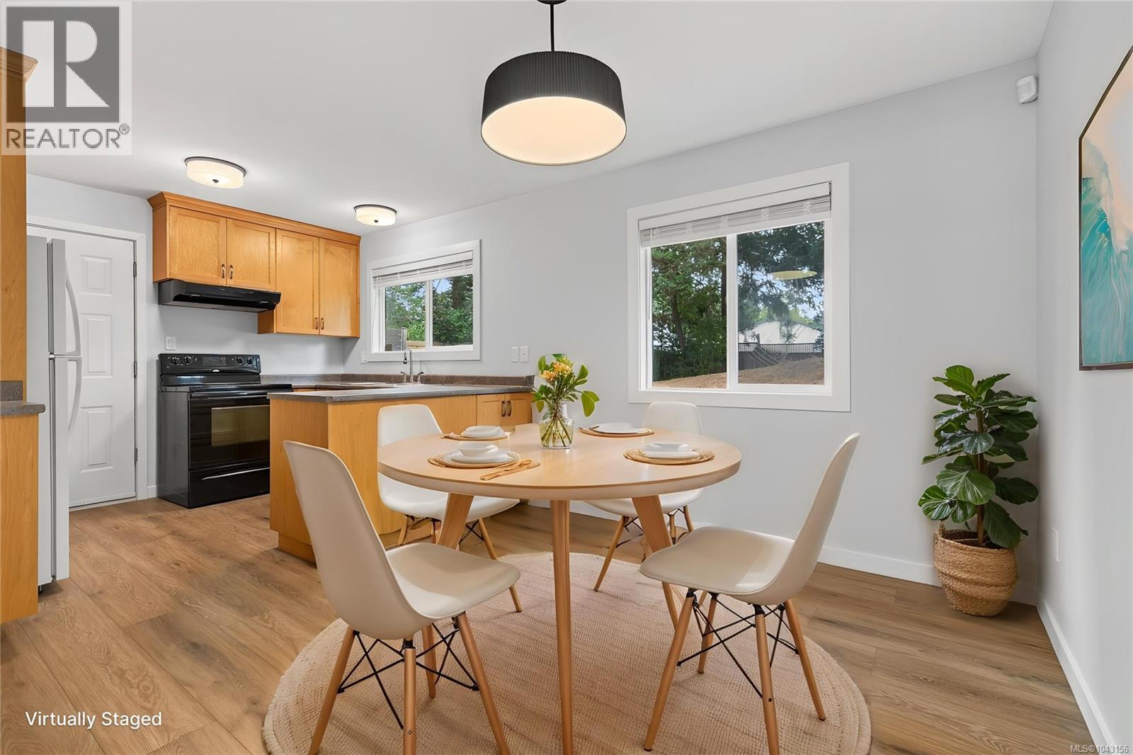 378 Denman St - 5
