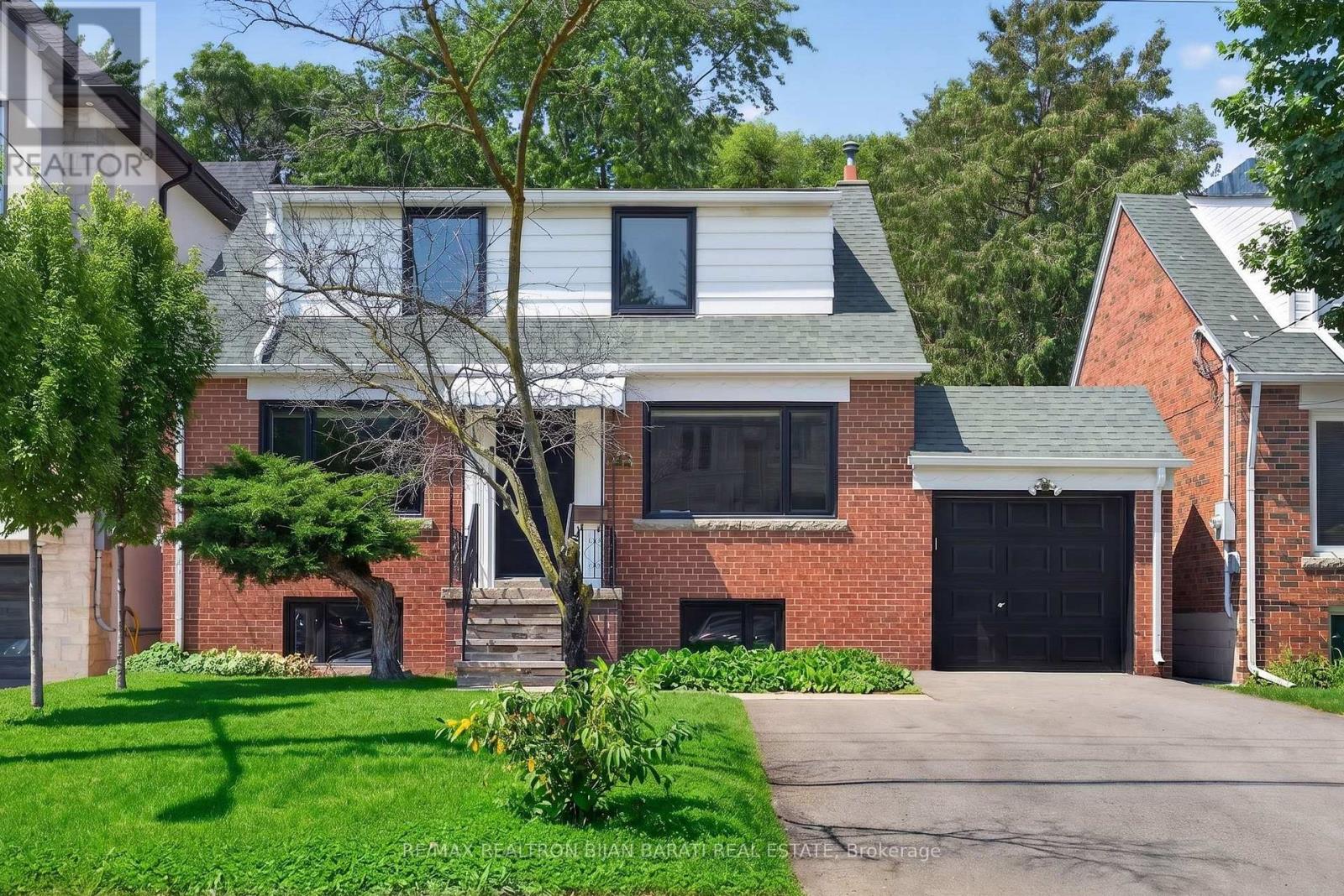 42 FRANKLIN AVENUE - 1