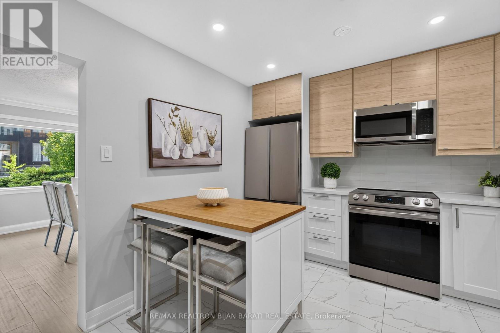 42 FRANKLIN AVENUE - 11