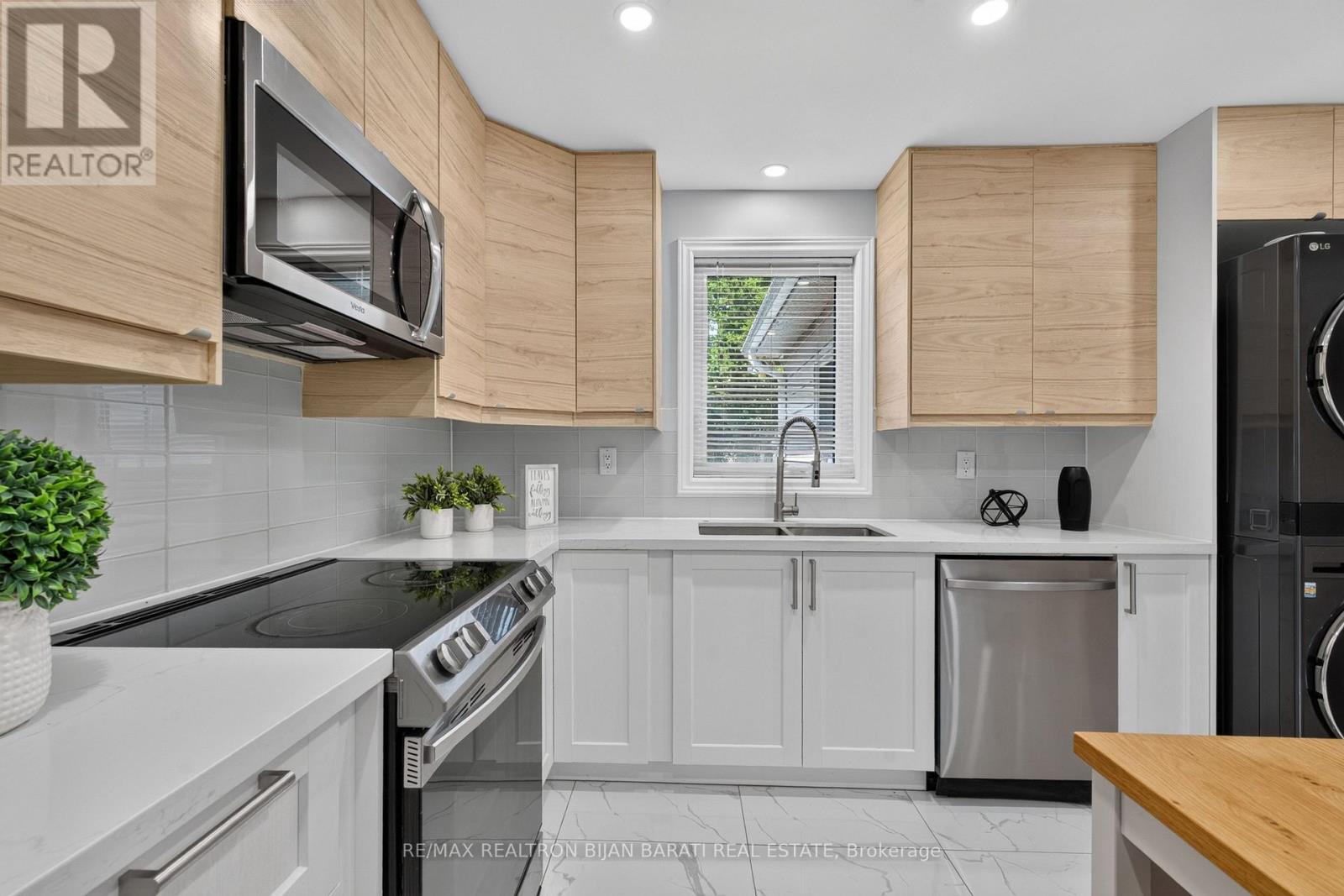 42 FRANKLIN AVENUE - 10