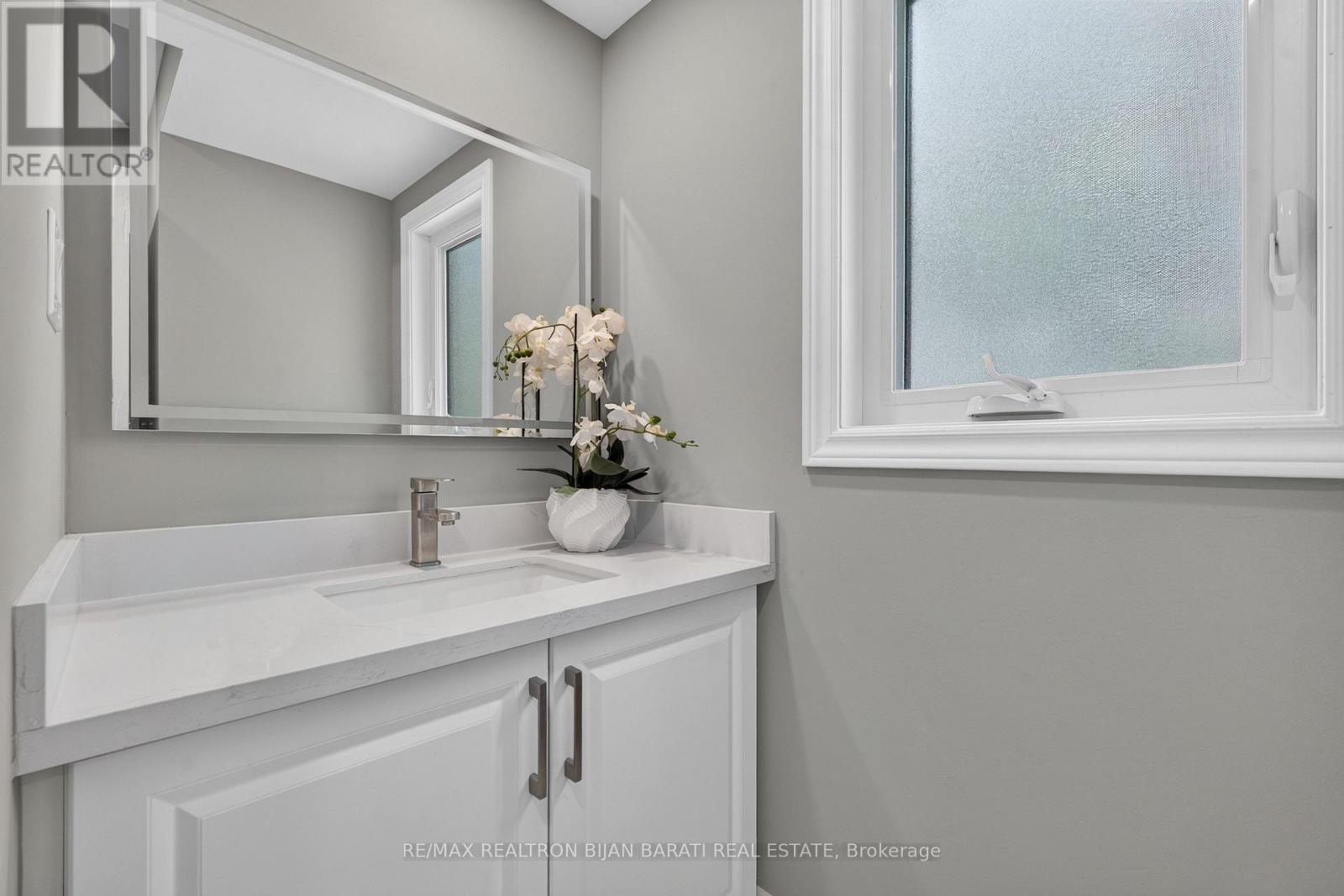42 FRANKLIN AVENUE - 23