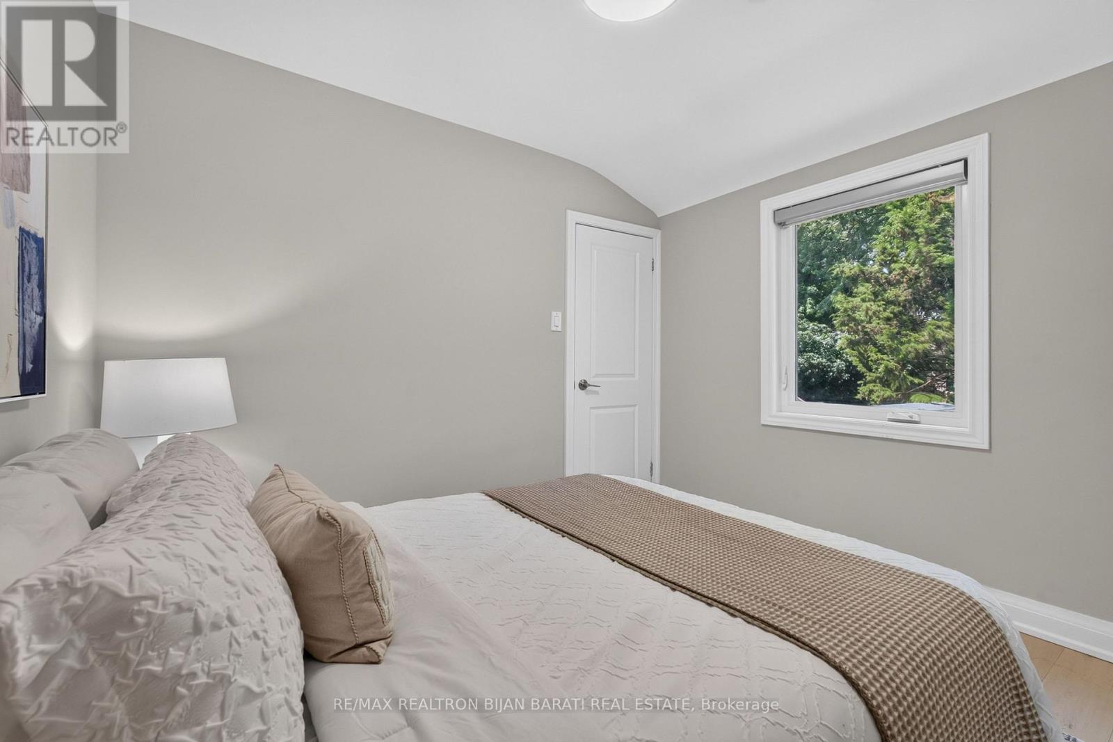 42 FRANKLIN AVENUE - 21