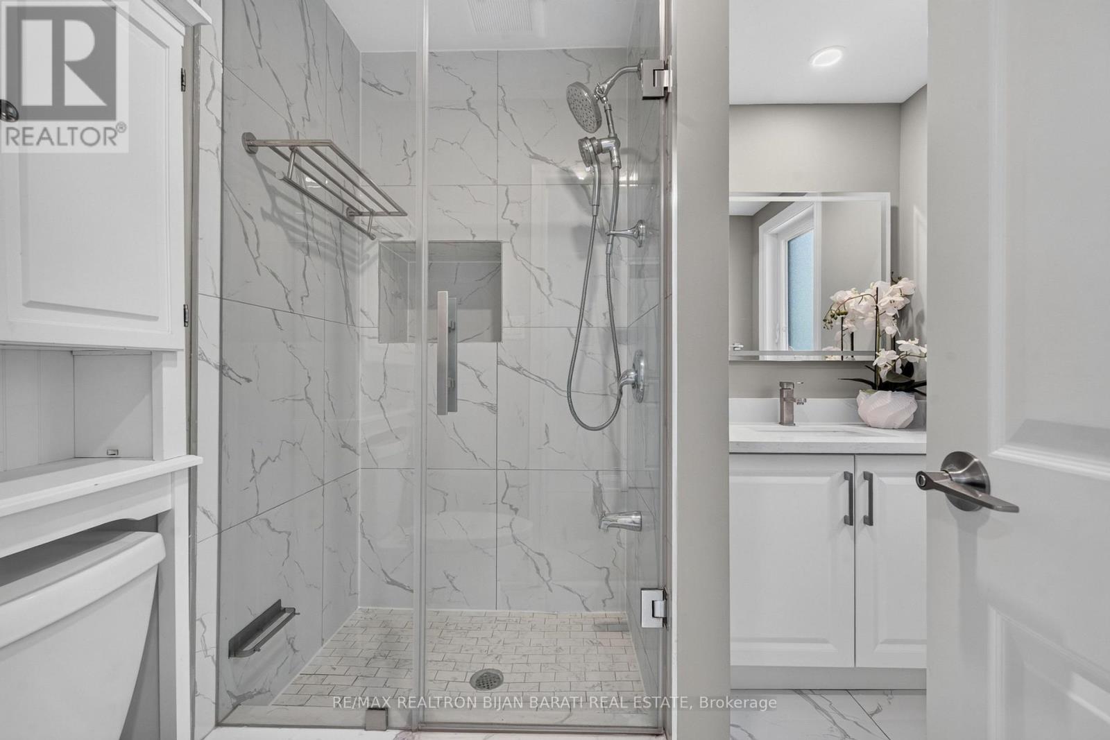 42 FRANKLIN AVENUE - 22